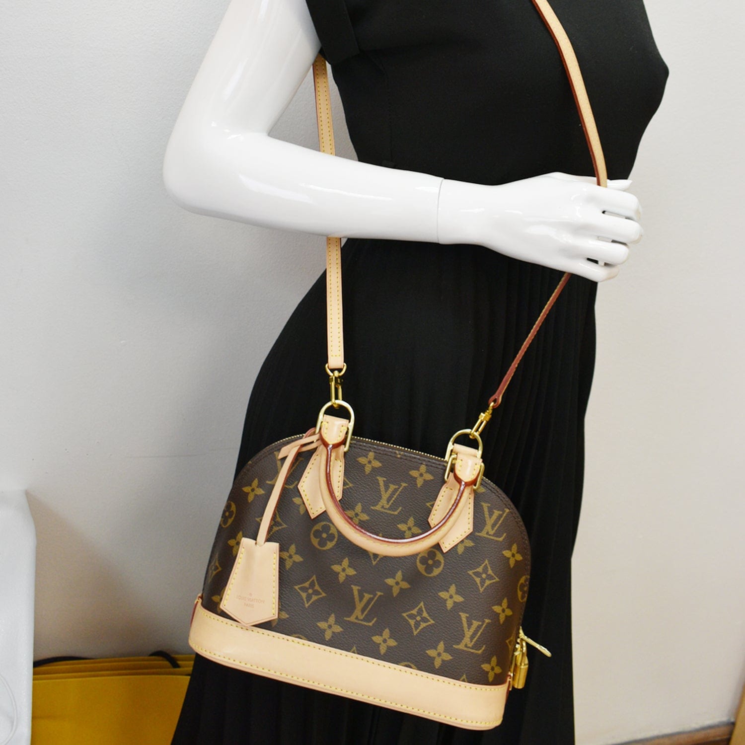 Louis Alma Bb Satchel Crossbody Bag Canvas Monogram