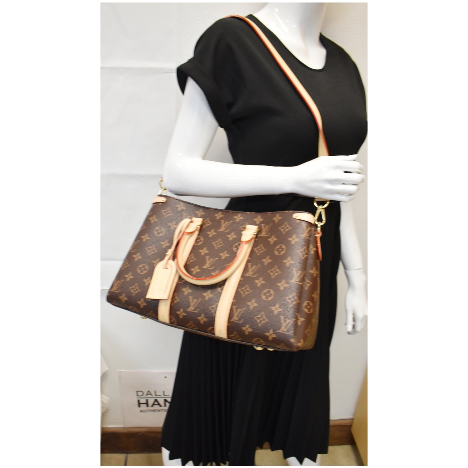 Louis Soufflot Mm Shoulder Bag Canvas Monogram