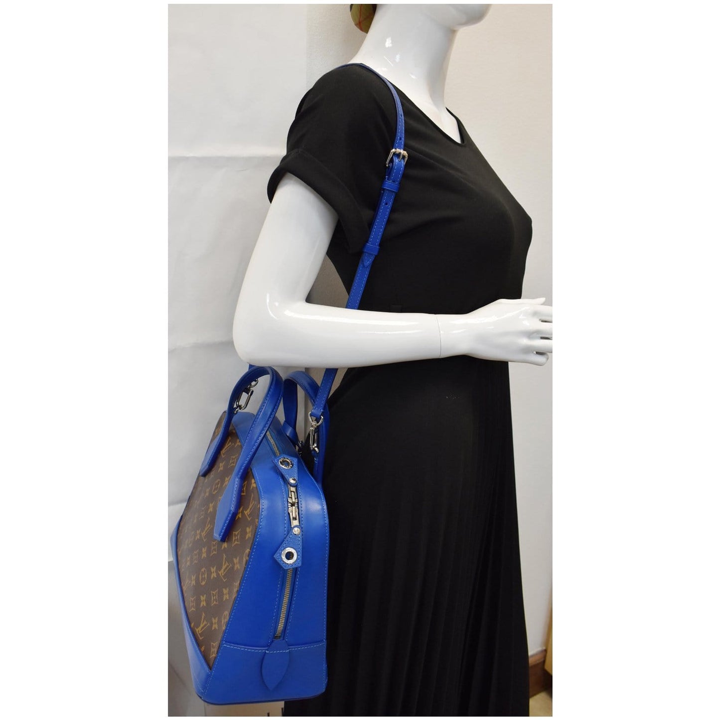 Louis Dora Mm Shoulder Bag Canvas Monogram Bag Blue