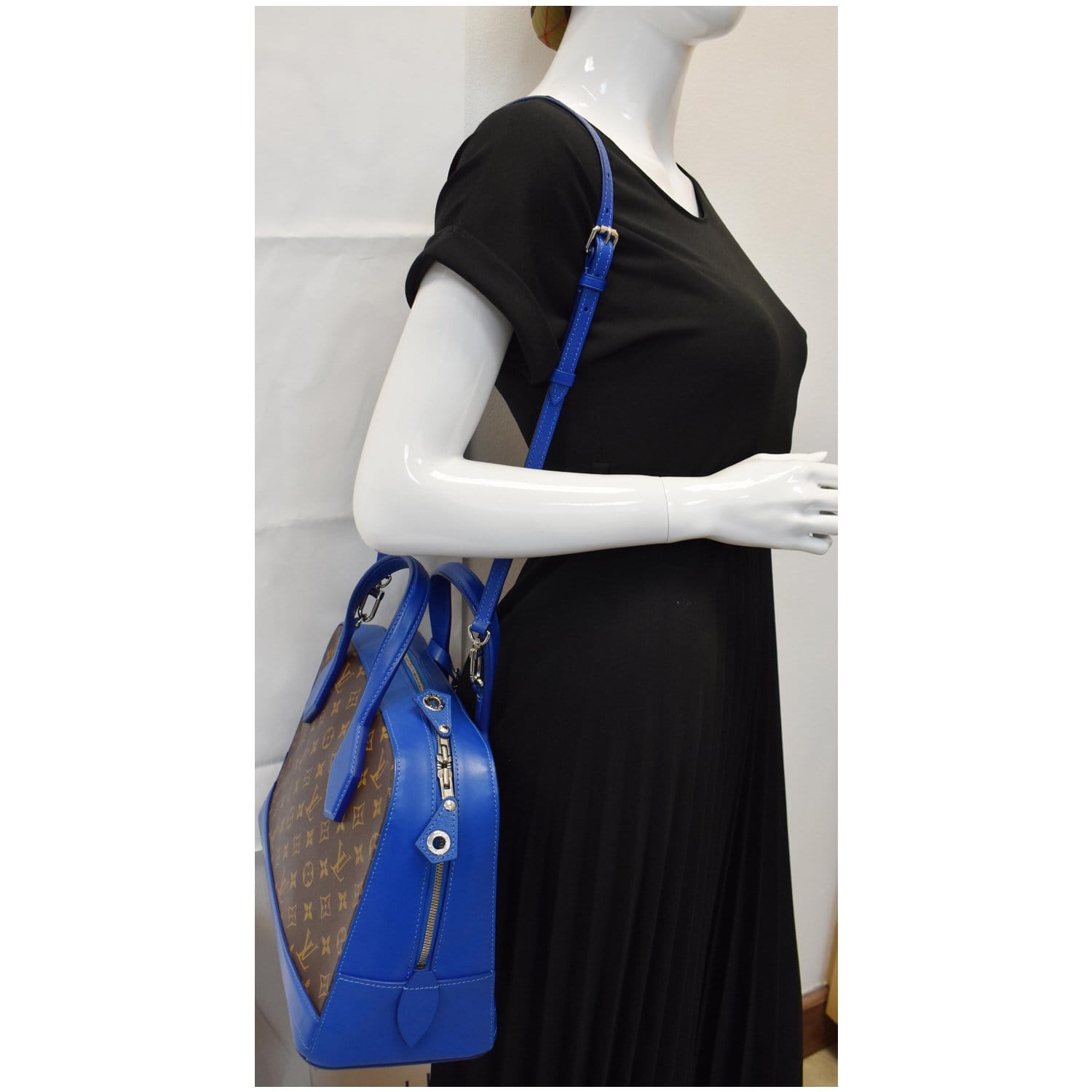 Louis Dora Mm Shoulder Bag Canvas Monogram Bag Blue