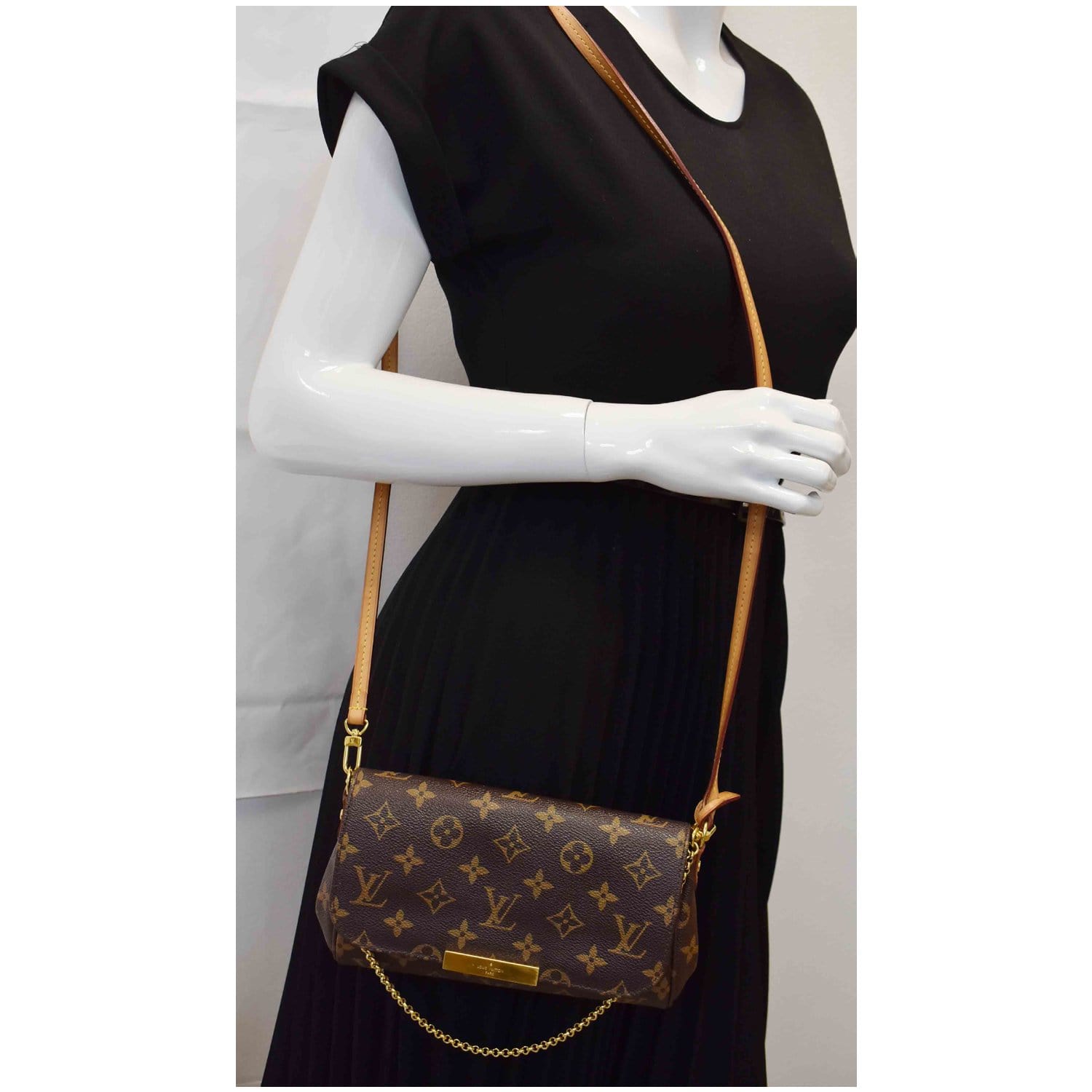 Louis Favorite Pm Crossbody Bag Canvas Monogram Brown 6
