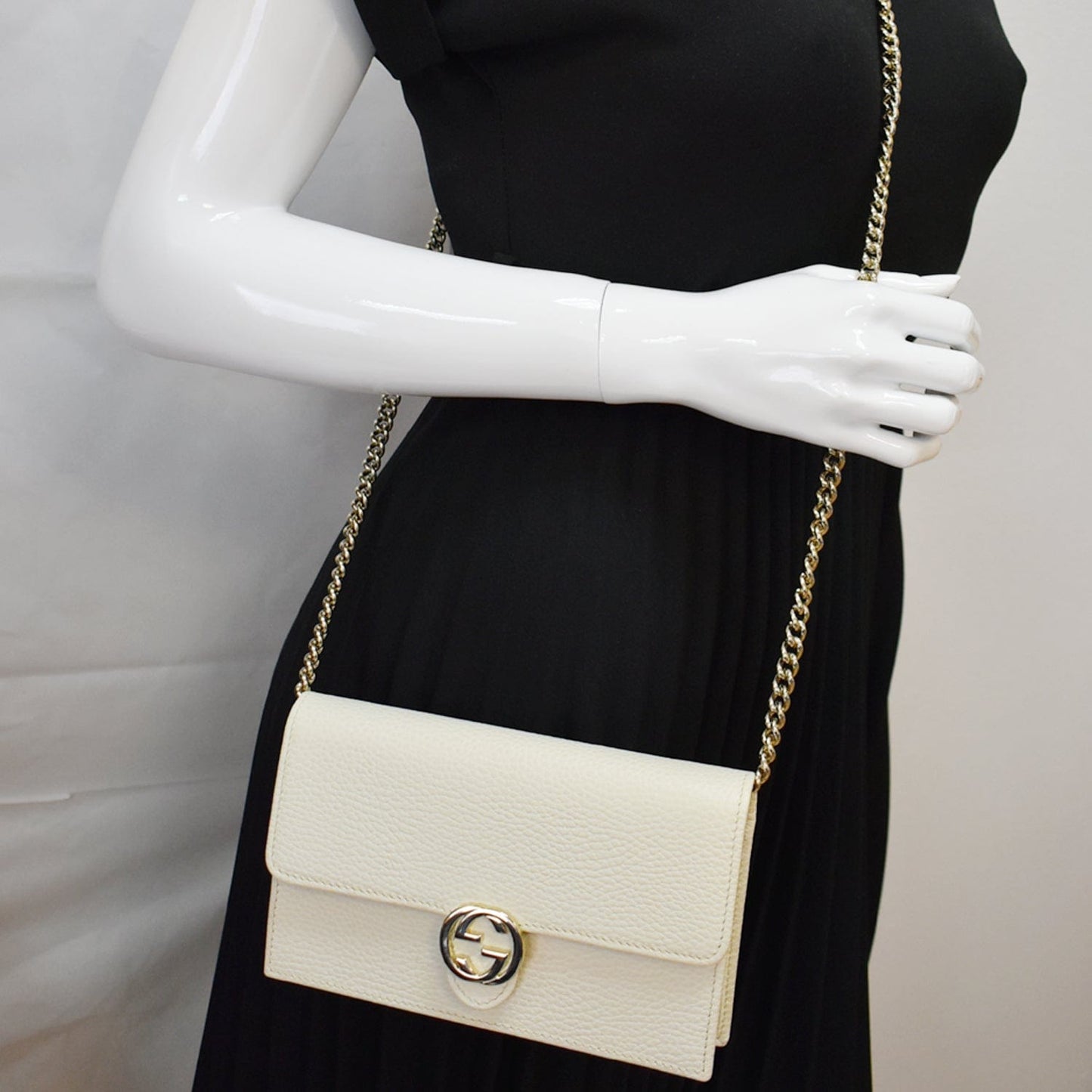 Gucci Interlocking Pebbled Crossbody Bag Leather White