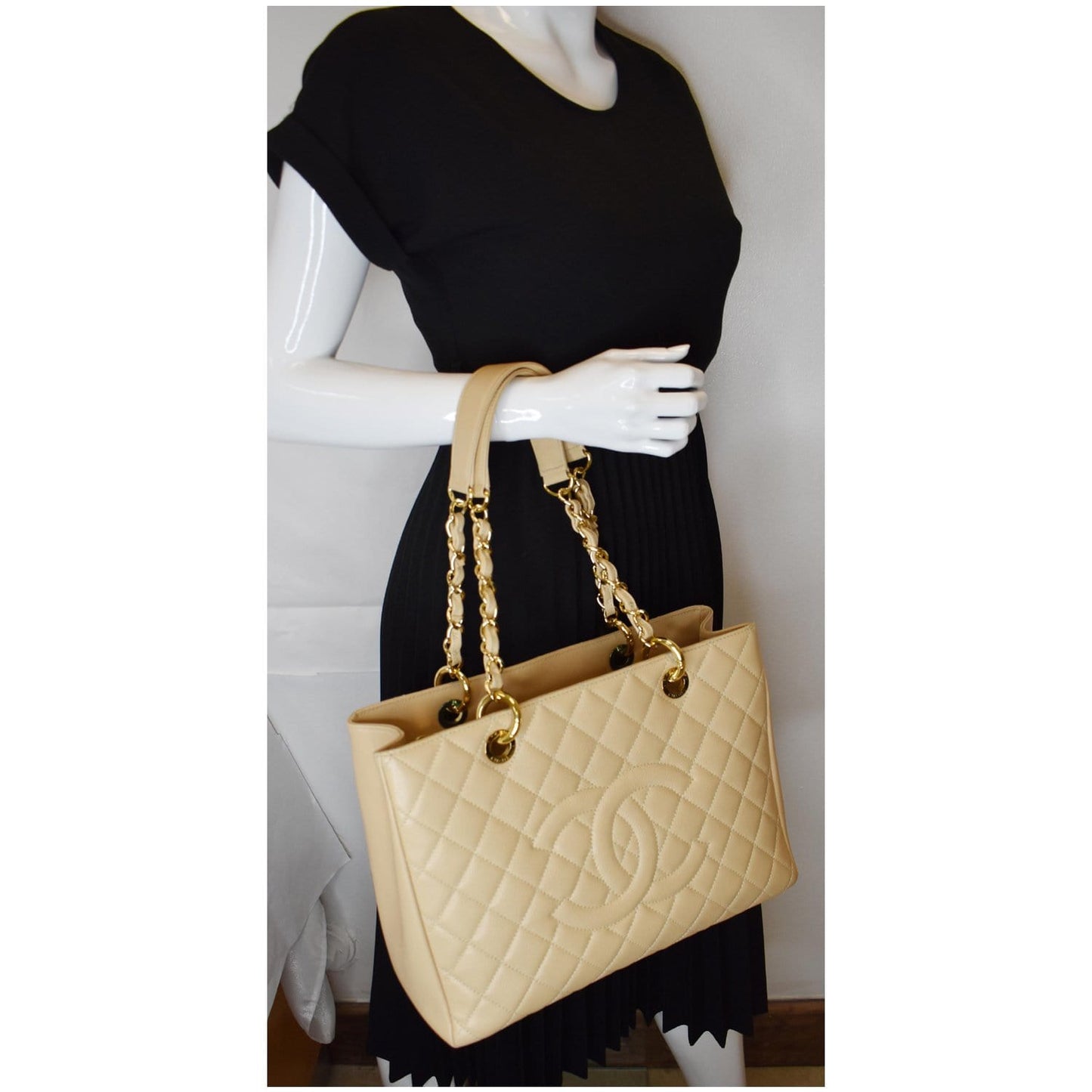 Chanel Grand Shopping Gst Caviar Tote Bag Leather Beige Bag Beige