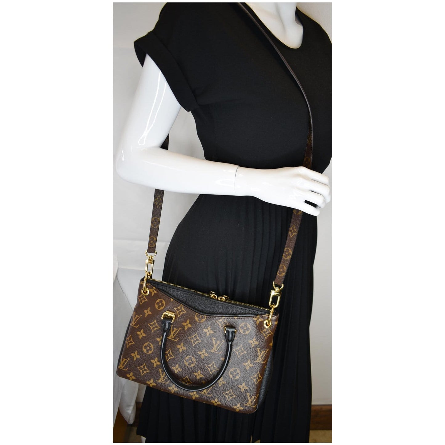 Louis Pallas Bb Shoulder Crossbody Bag Canvas Monogram