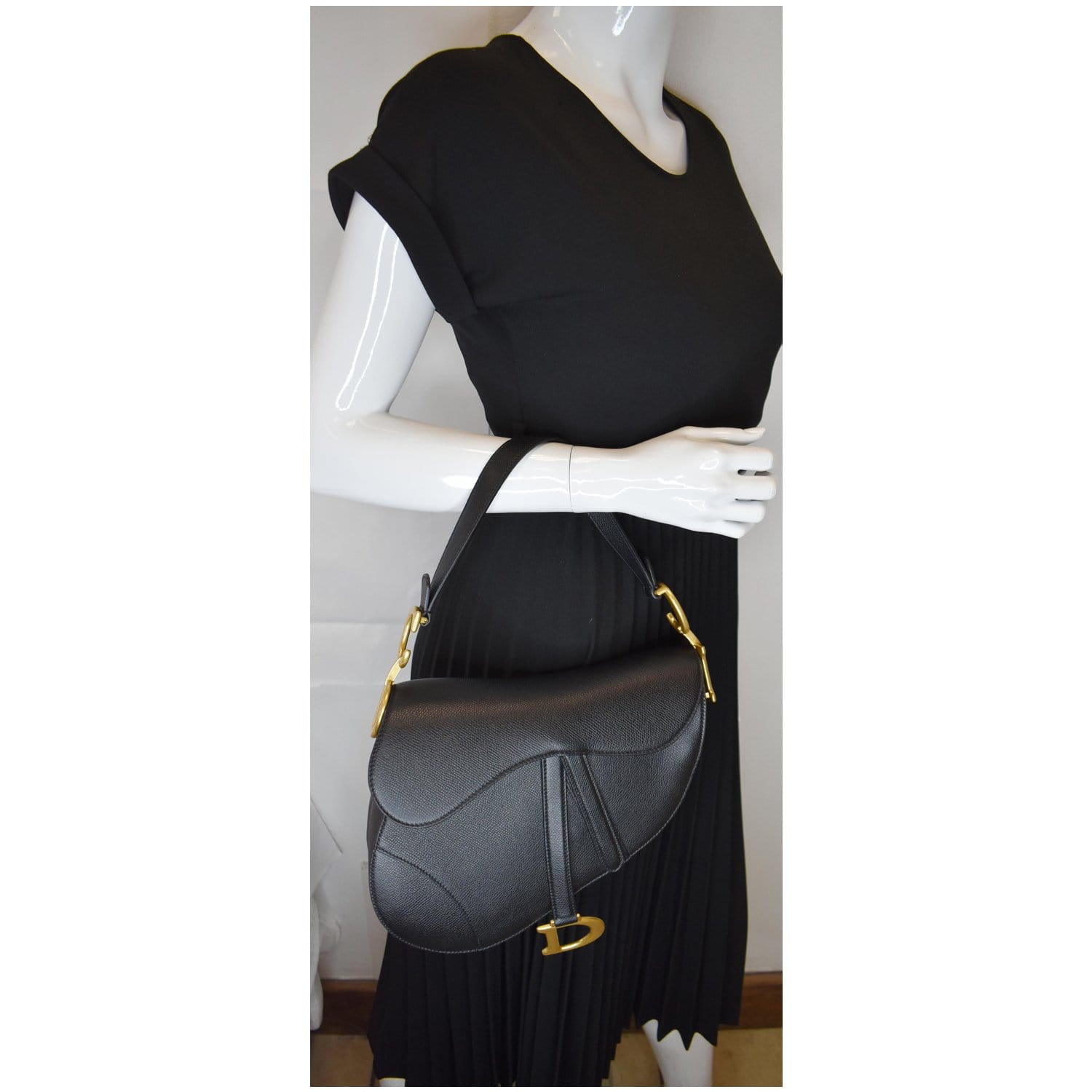 Dior Saddle Shoulder Bag Leather Black