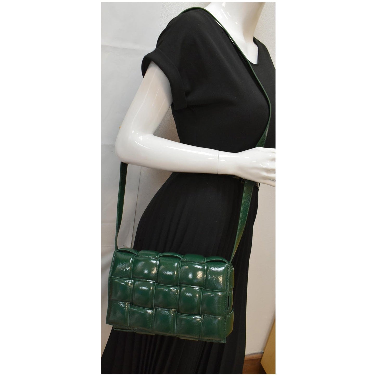 Padded Cassette Crossbody Bag Dark Leather Green
