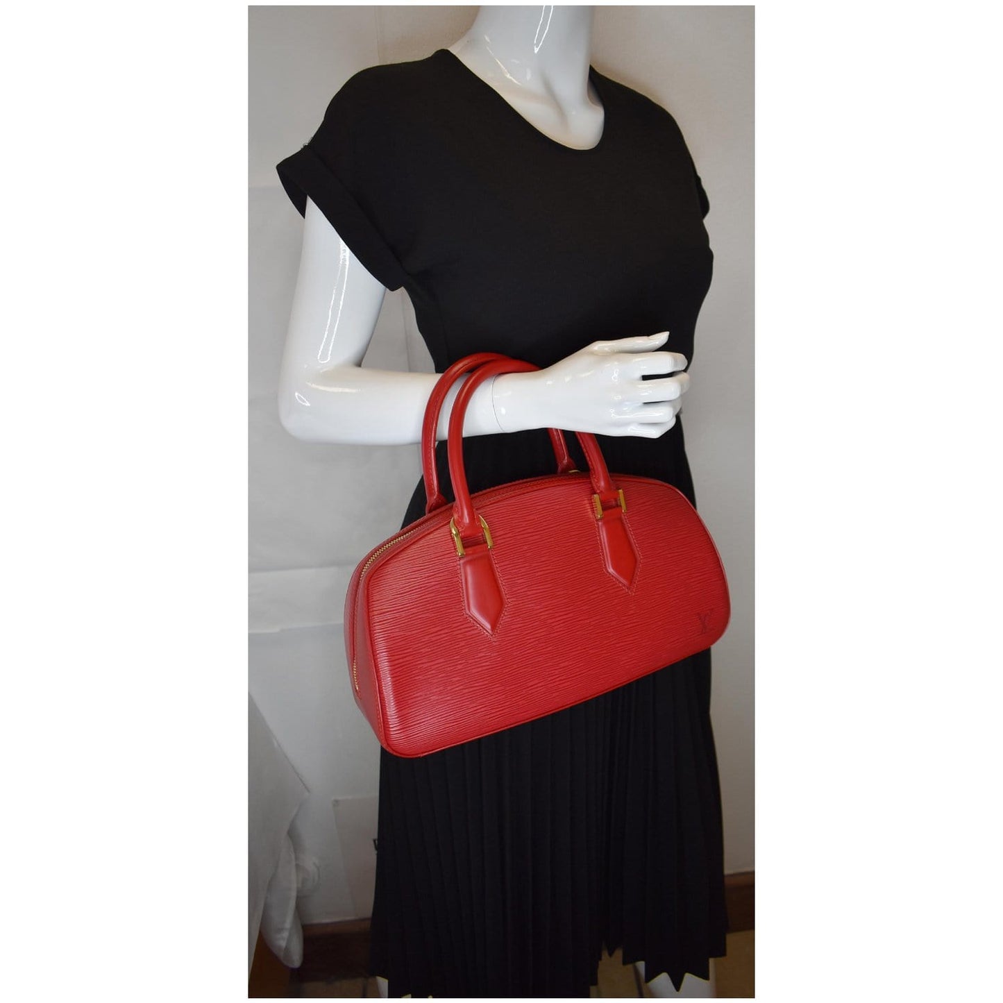 Louis Jasmine Epi Satchel Bag Final Sale Leather Red Travel Bag