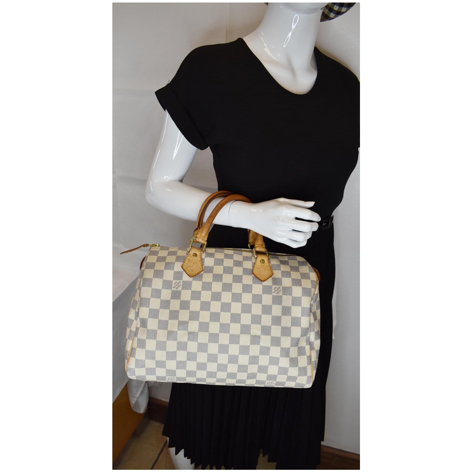 Louis Speedy Damier Azur Satchel Bag White Travel Bag White 2