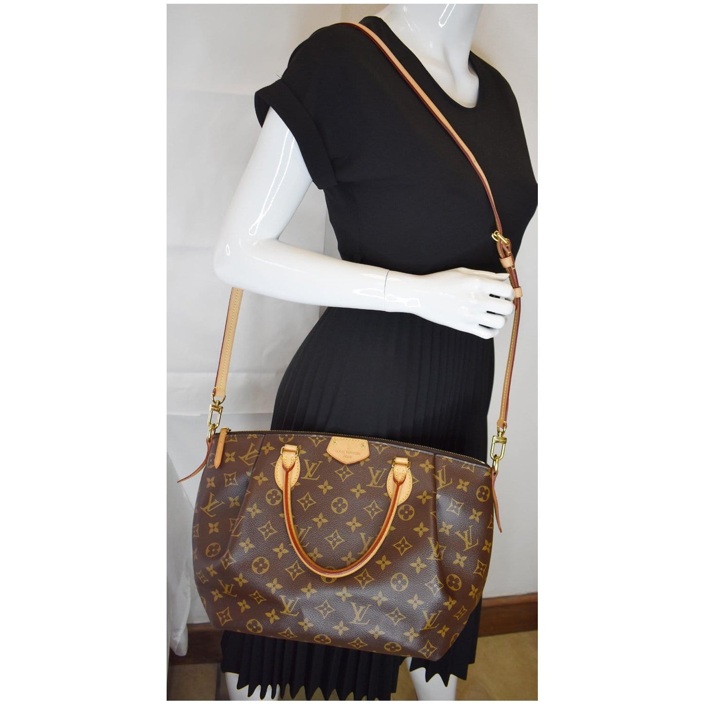Louis Turenne Mm Way Shoulder Bag Canvas Monogram Brown 1