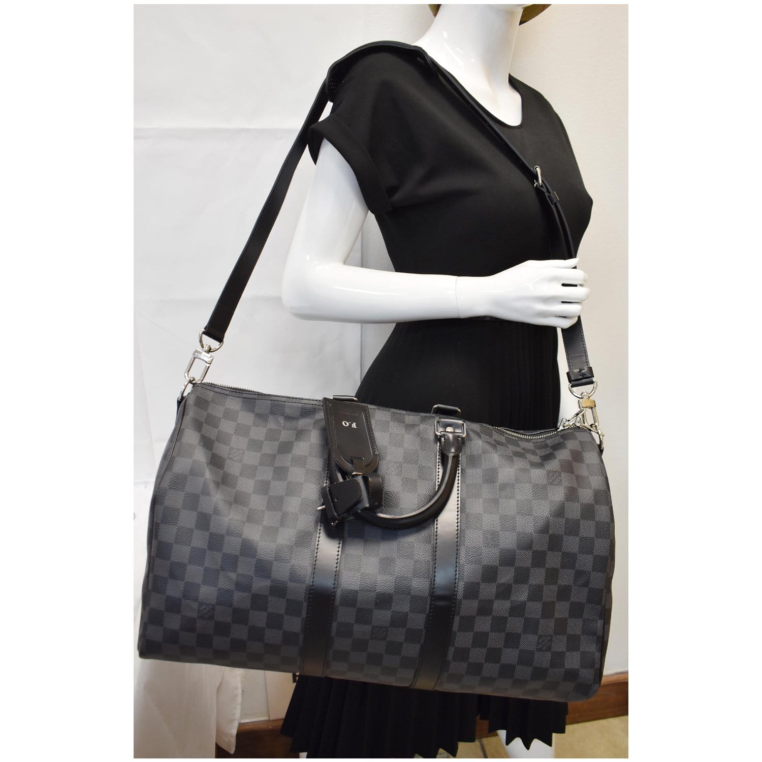 Louis Keepall Damier Graphite Bandouliere Travel Bag Black