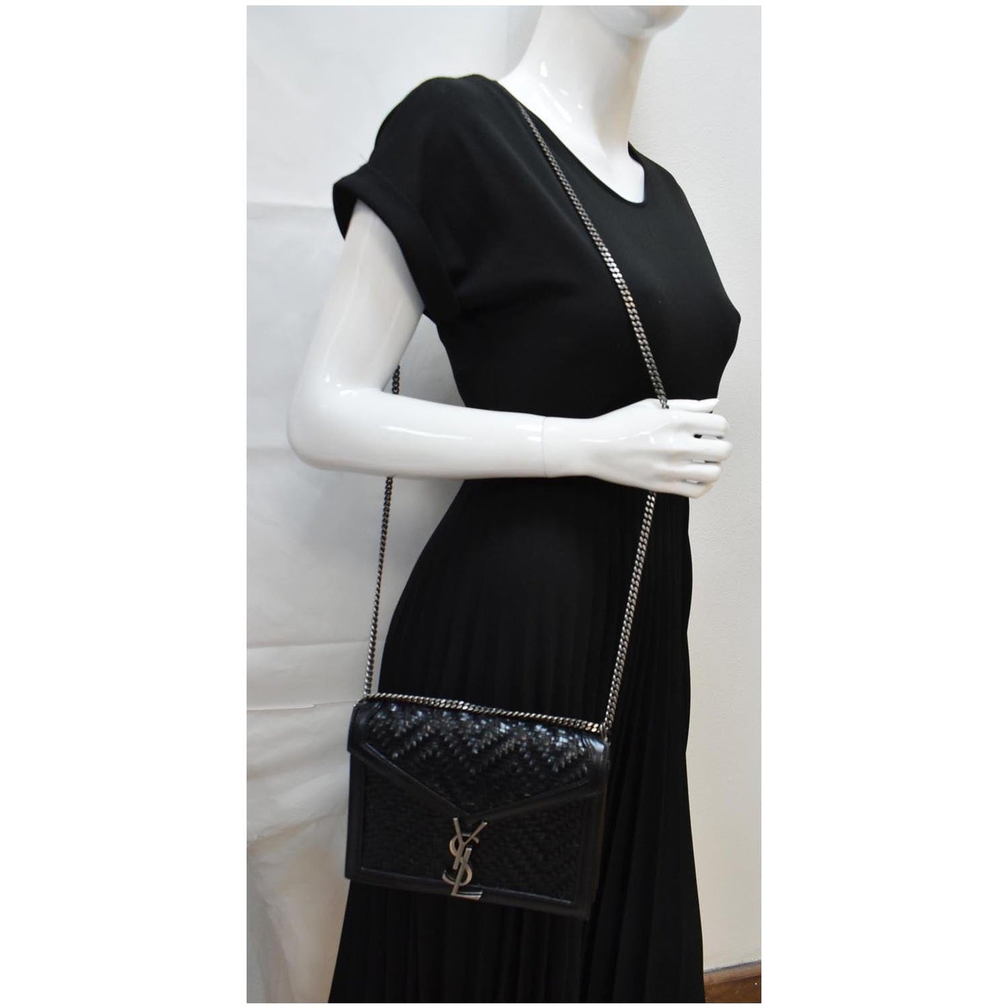 YSL Saint Laurent Saint Cassandra Medium Chain Shoulder Bag Leather Woven