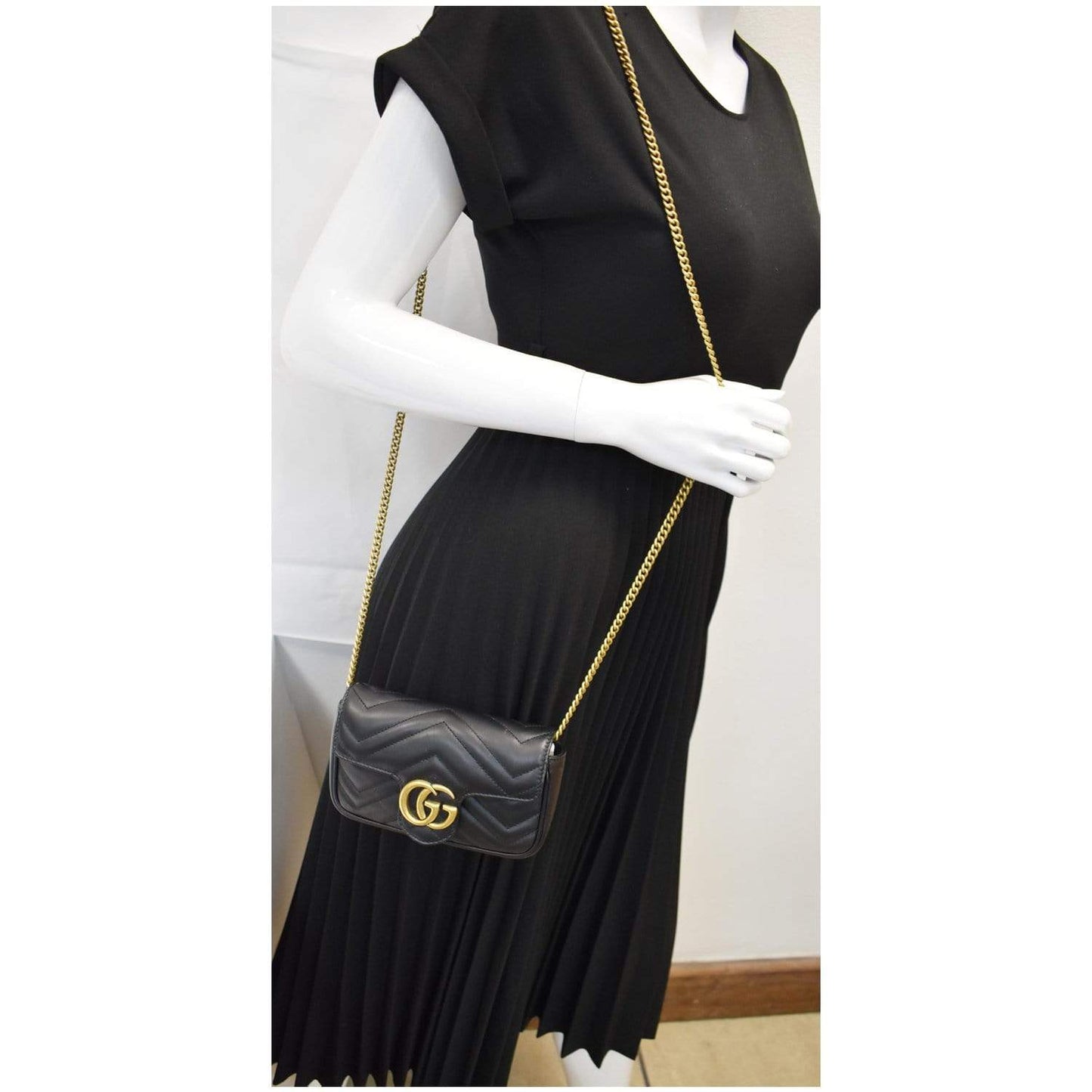 Gucci Marmont Super Crossbody Bag Leather Black