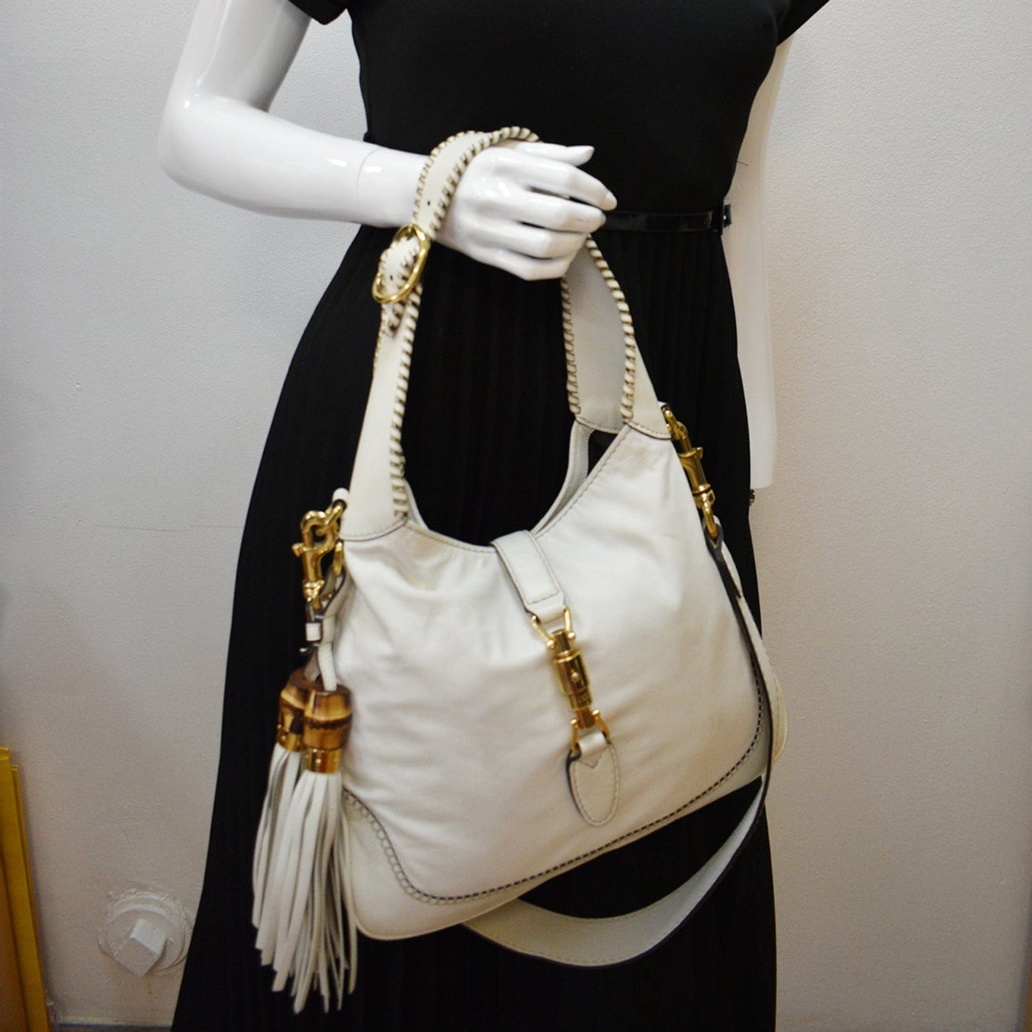 Gucci Jackie Shoulder Bag Leather White