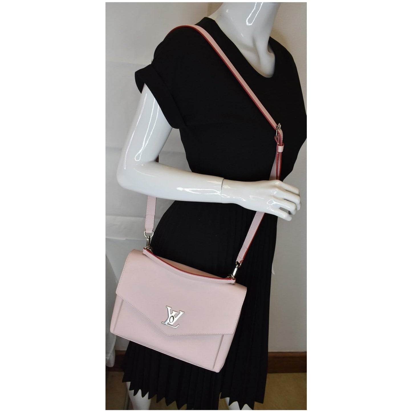 Louis Mylockme Crossbody Bag Leather Pink