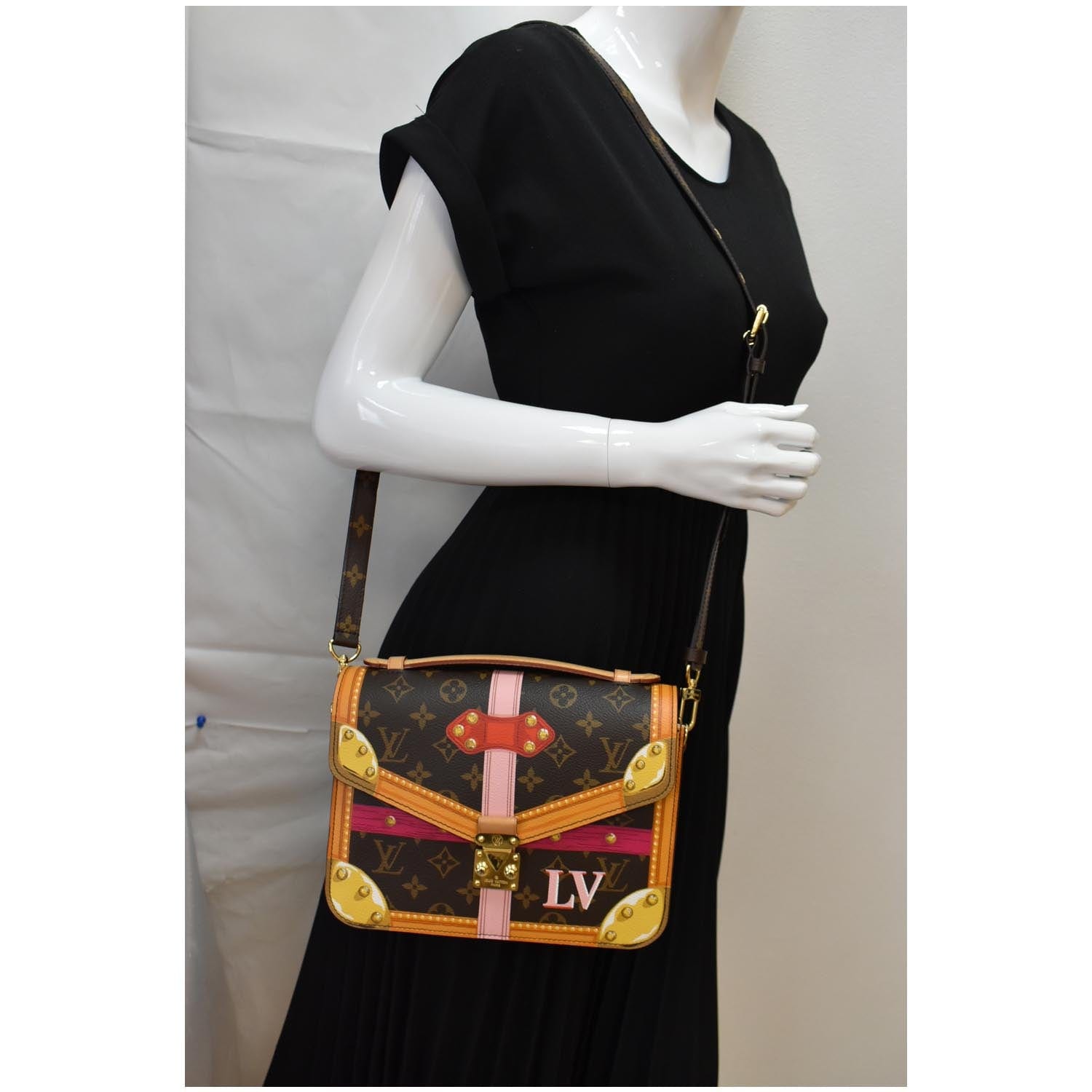 Louis Summer Trunks Pochette Metis Crossbody Bag Monogram Brown