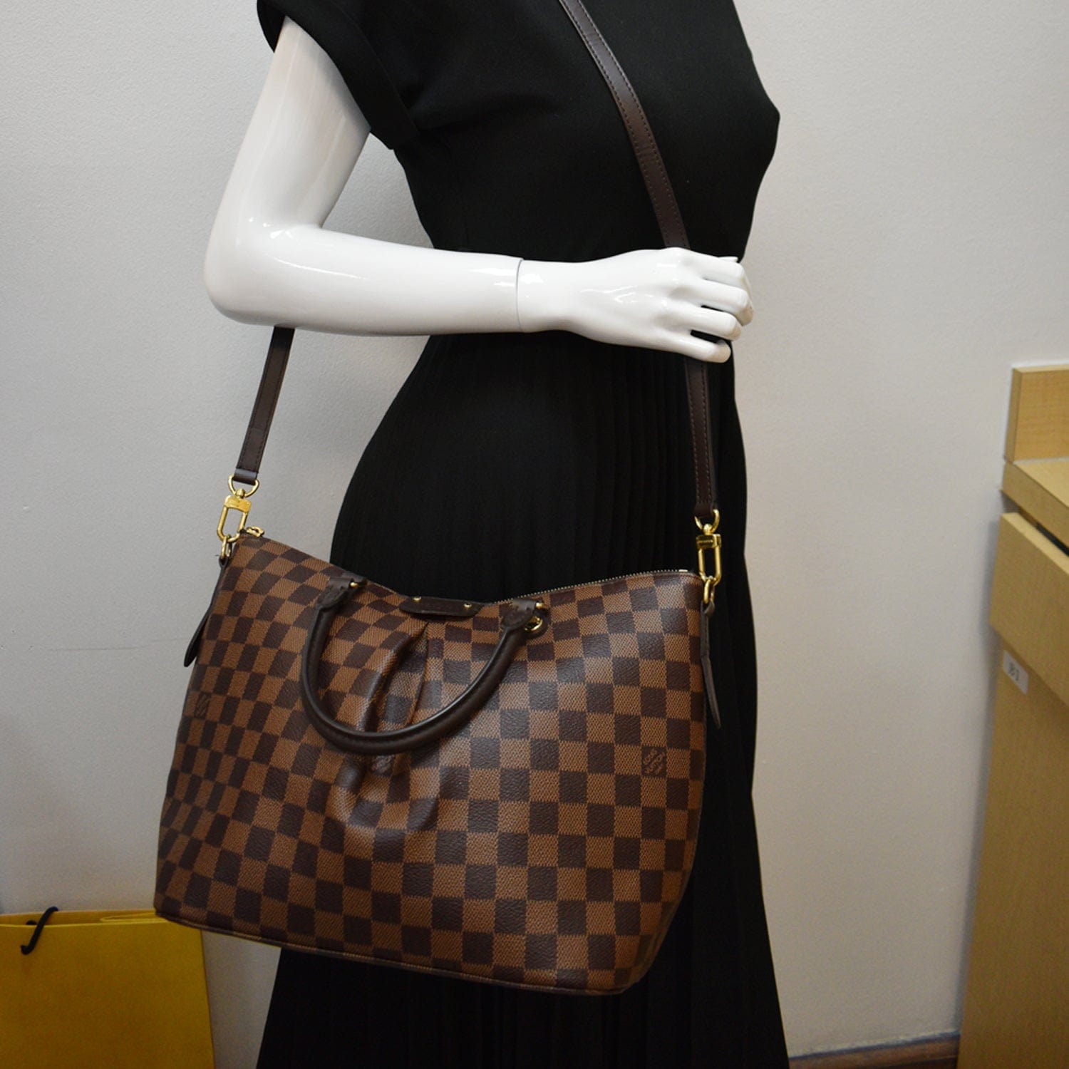 Louis Siena Mm Damier Ebene Shoulder Bag Brown