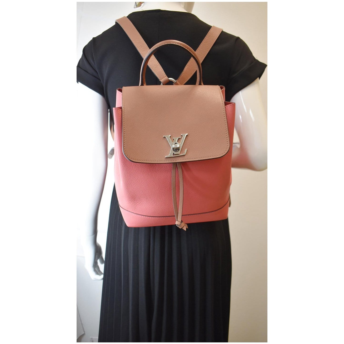 Louis Lockme Calfskin Backpack Salmon Leather