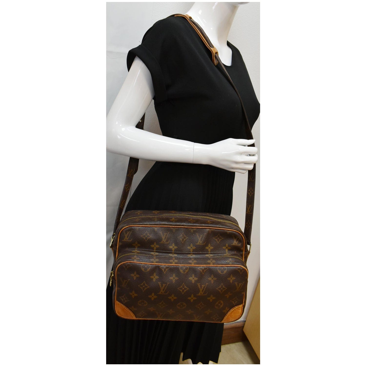 Louis Nile Crossbody Shoulder Bag Canvas Monogram Crossbody Bag