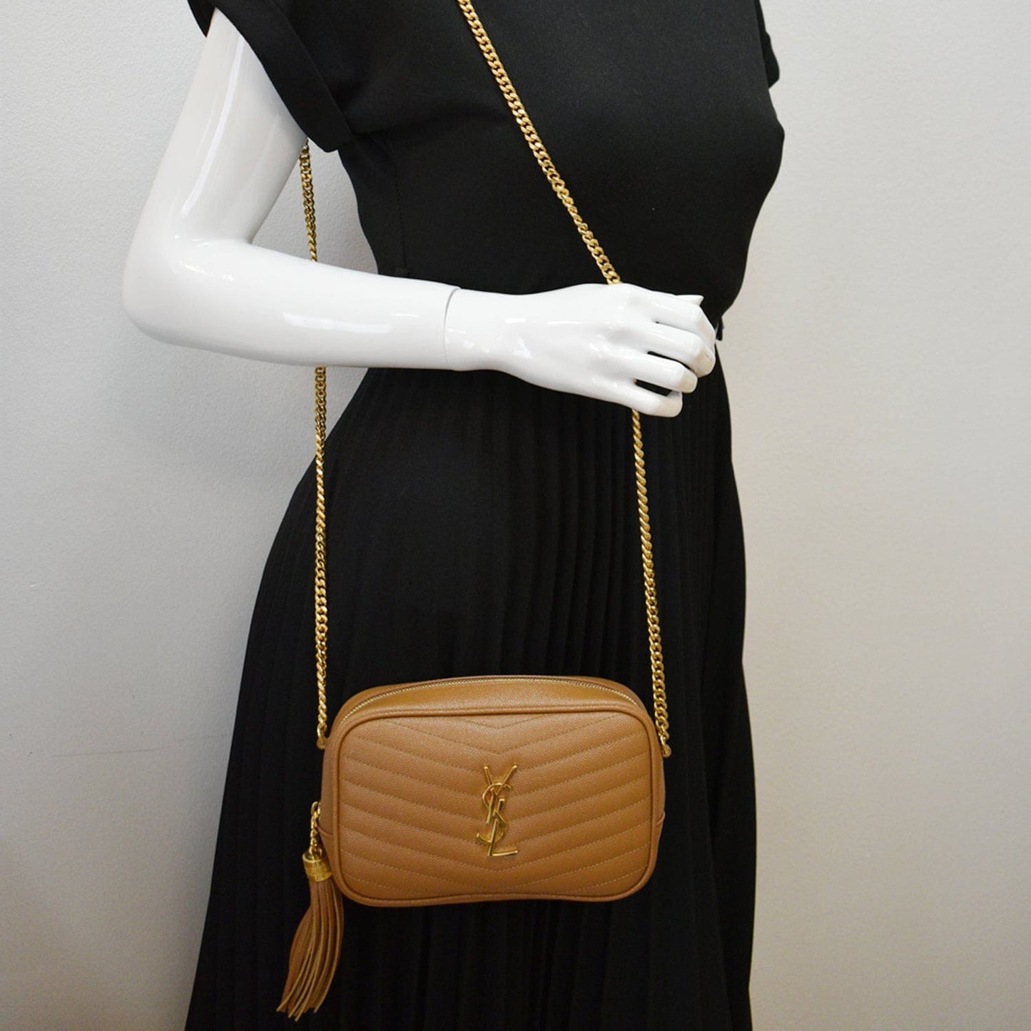 YSL Saint Laurent Saint Lou Grain De Poudre Camera Crossbody Mini Crossbody Bag