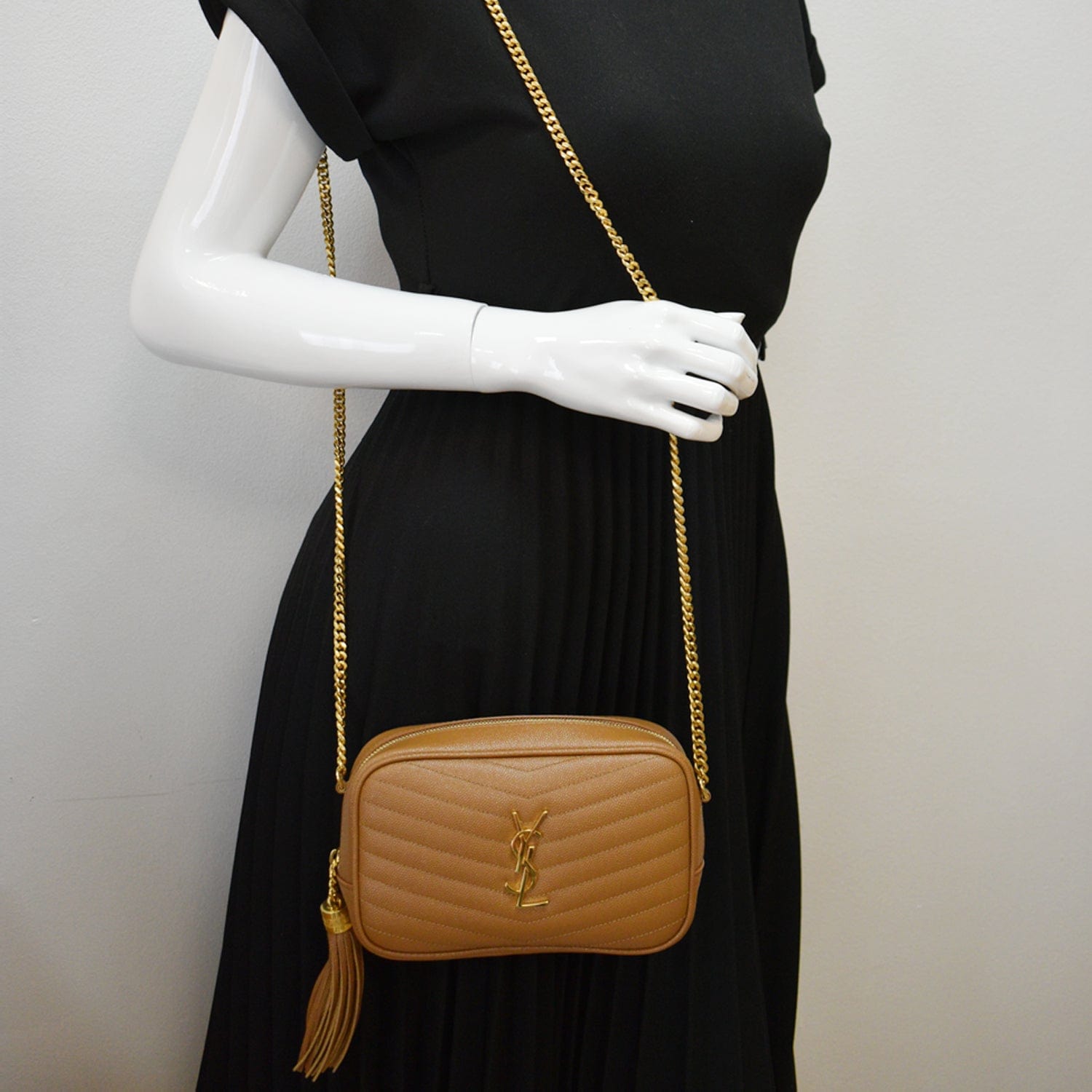 YSL Saint Laurent Saint Lou Grain De Poudre Camera Crossbody Mini Crossbody Bag