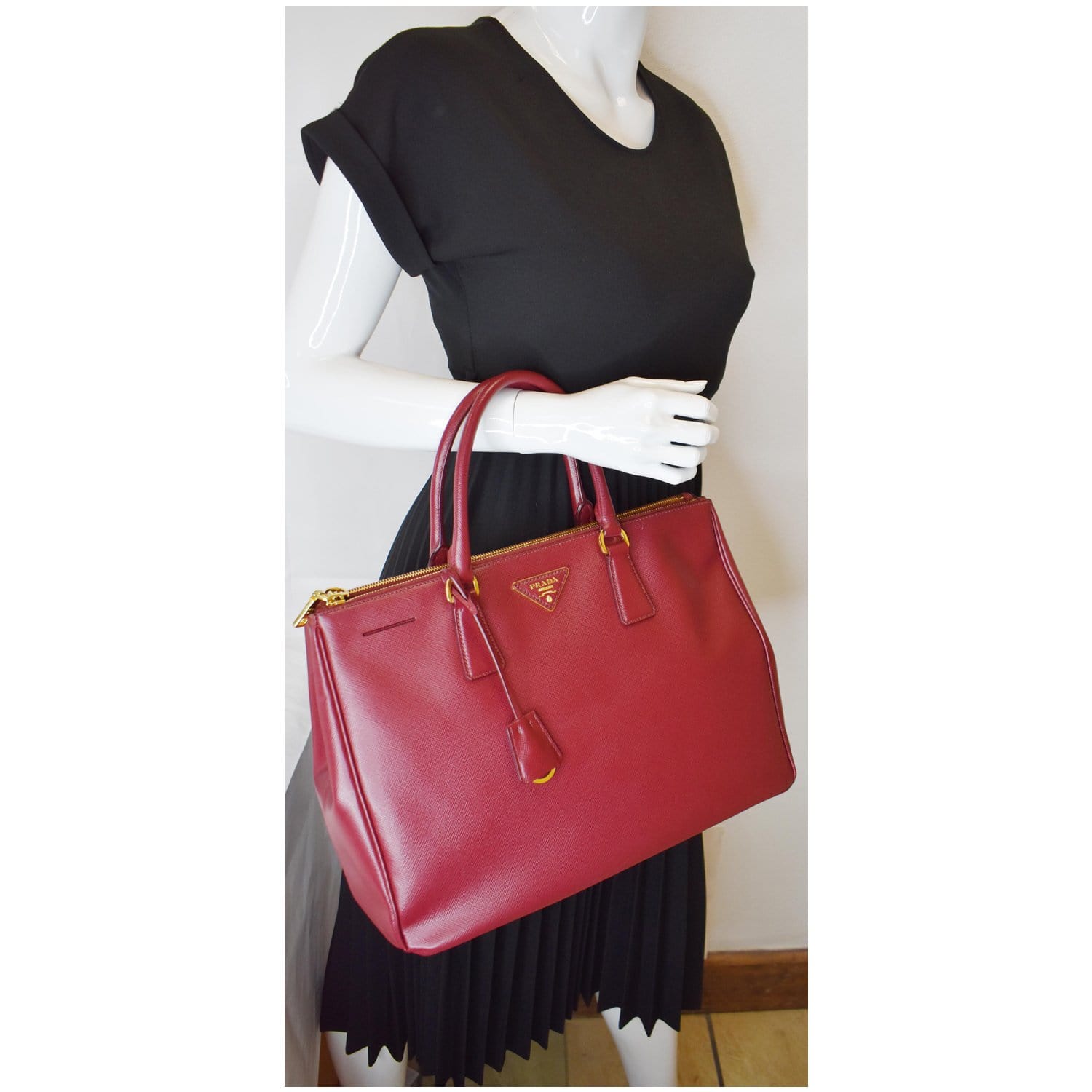 Prada Lux Saffiano Tote Bag Leather Red