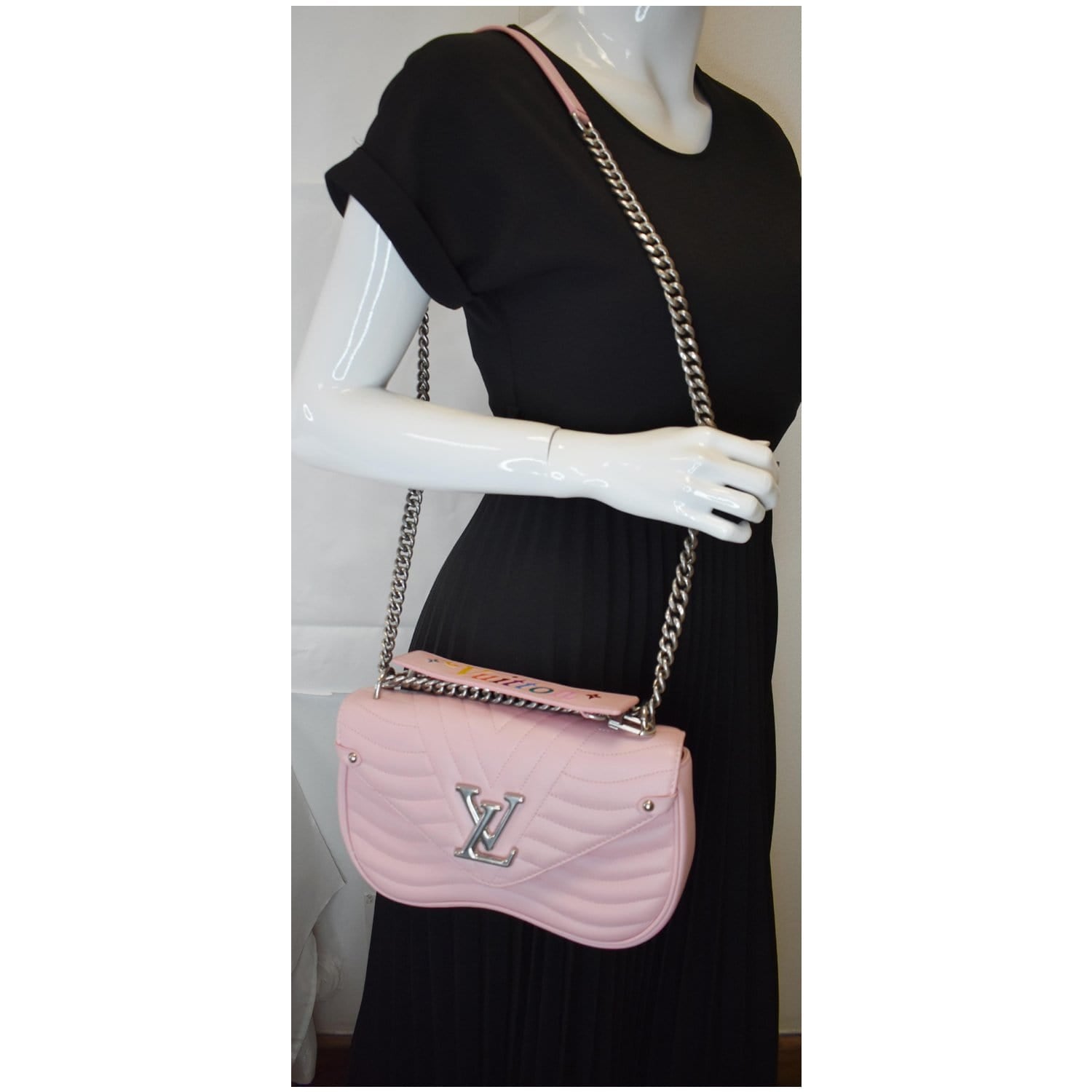 Louis New Wave Mm Calfskin Shoulder Bag Leather Pink