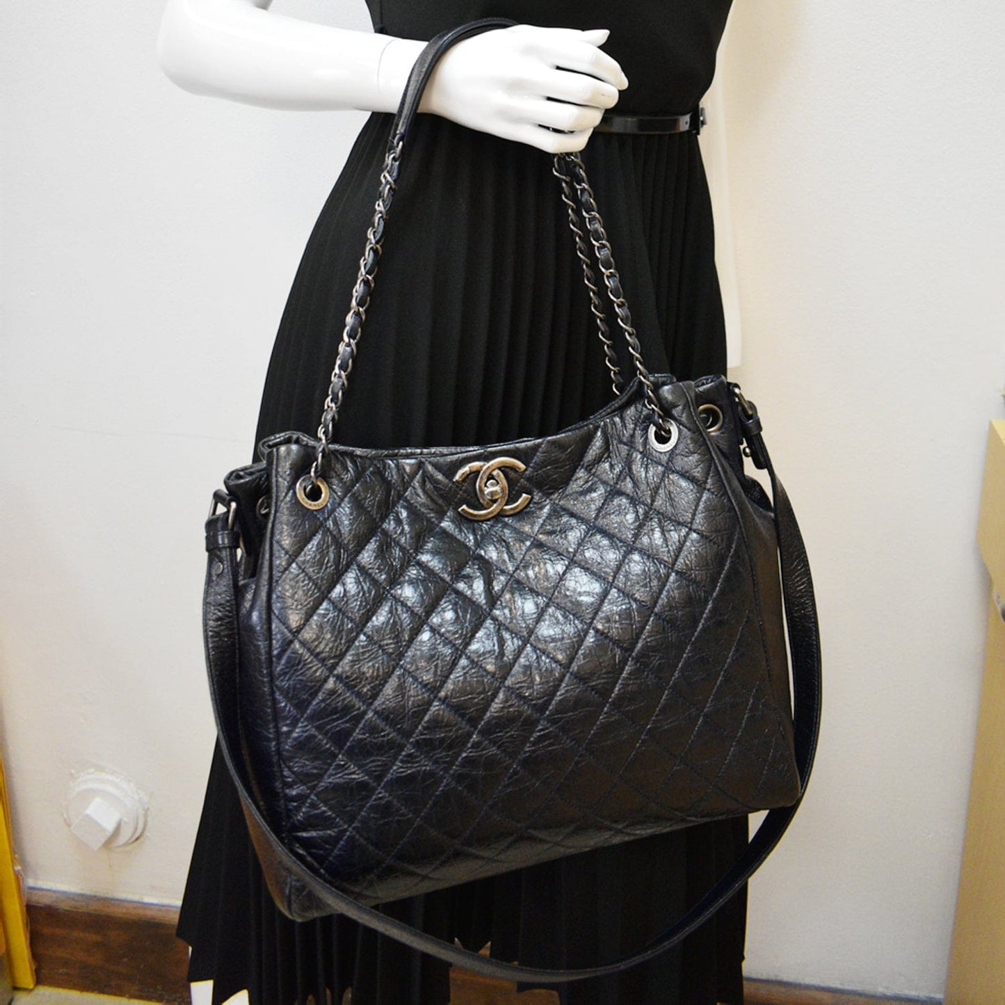 Chanel Glazed Aged Distressed Tote Shoulder Bag Blue