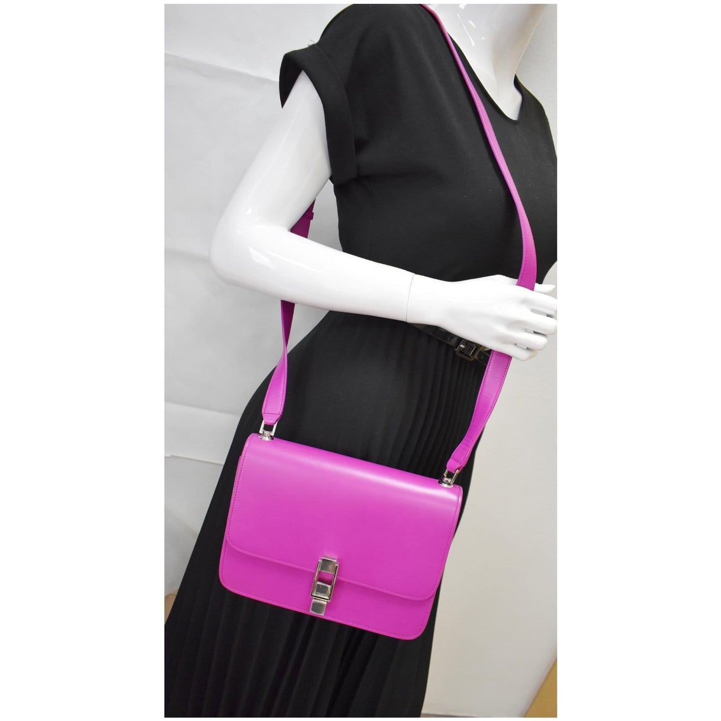 YSL Saint Laurent Saint Le Carre Shoulder Bag Off Leather Pink
