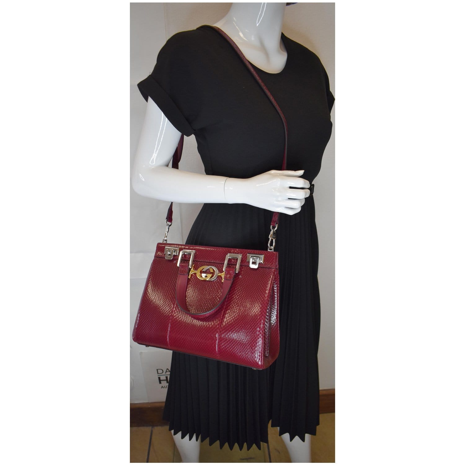 Gucci Zumi Snakeskin Top Handle Bag Bordeaux Leather Small Travel Bag