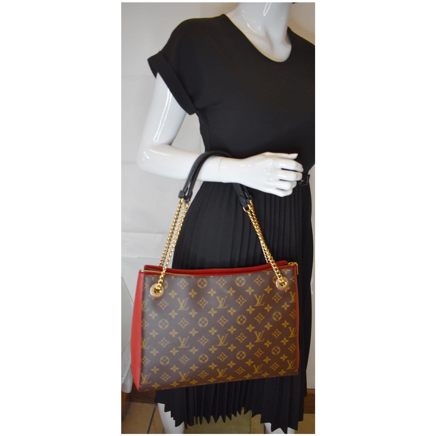 Louis Surene Mm Shoulder Bag Cerise Canvas Monogram