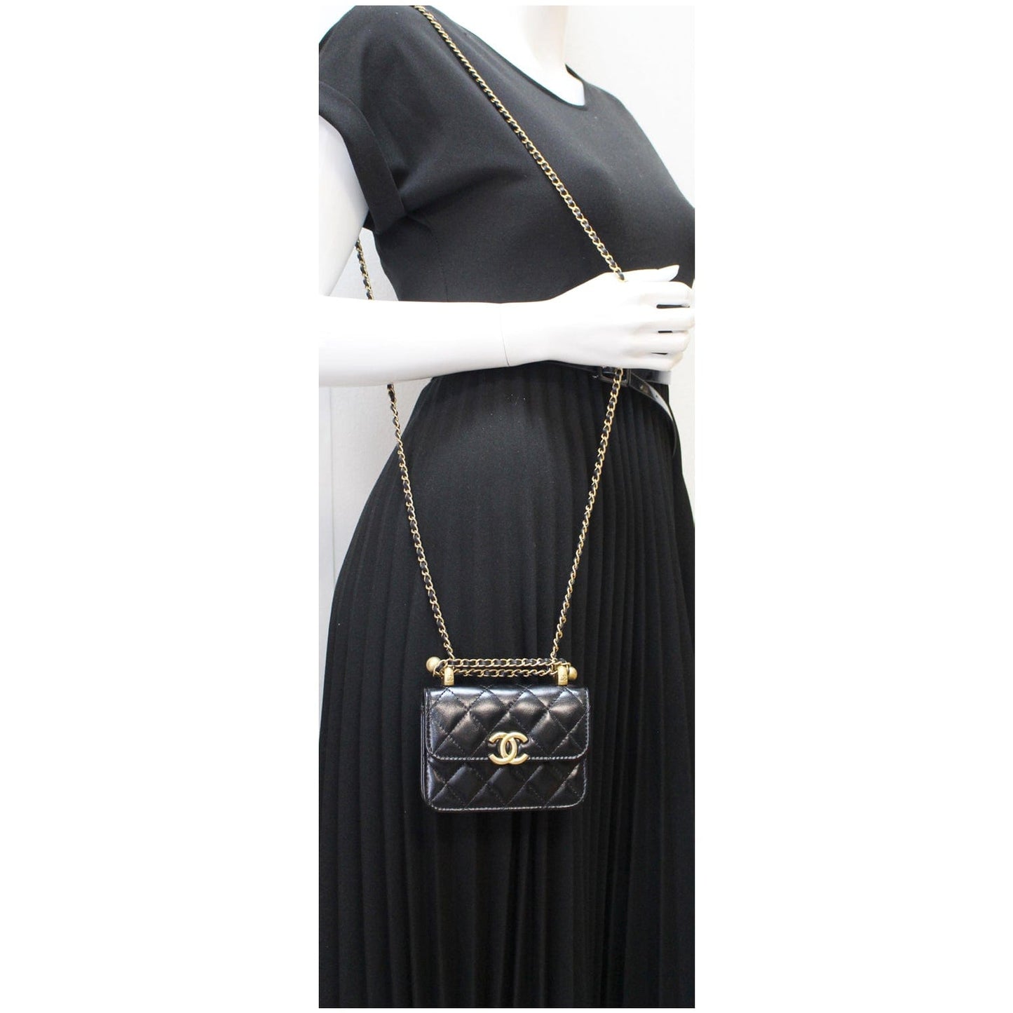 Chanel 21A Flap Coin Purse Crossbody Bag Leather Black