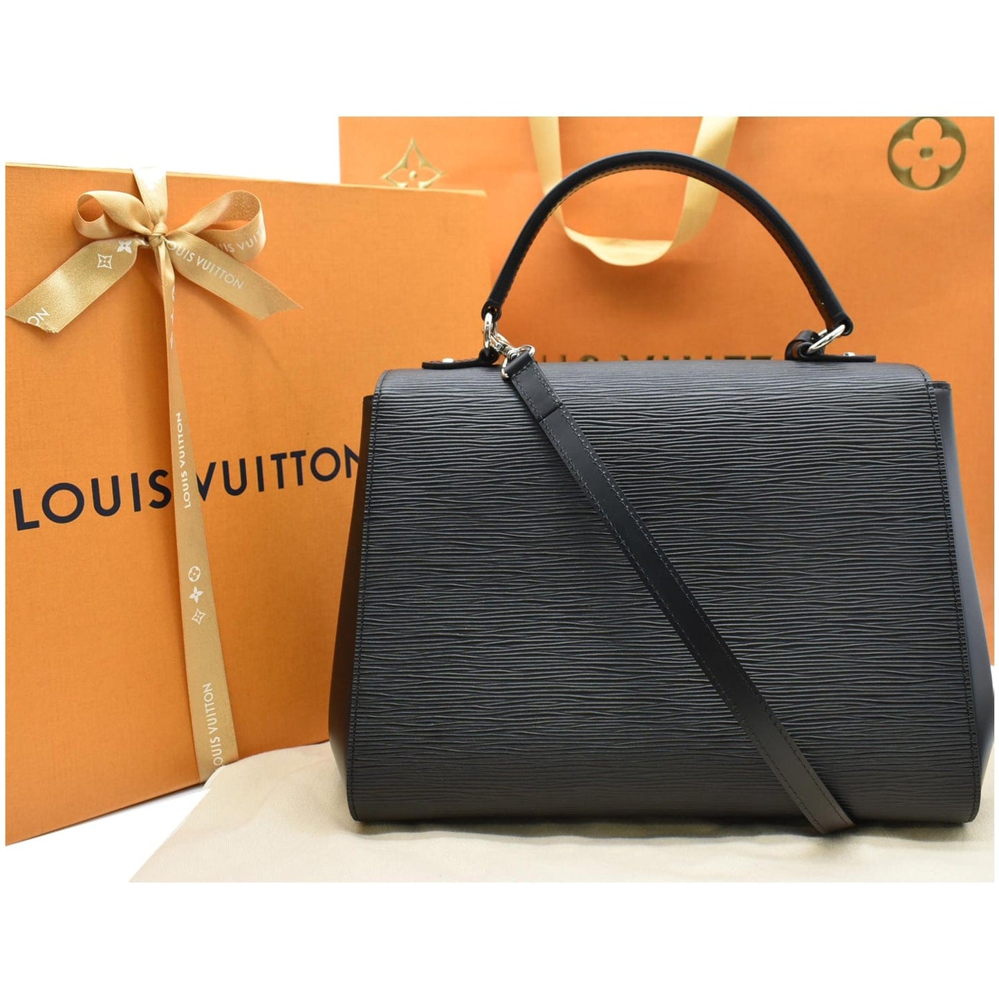 Louis Cluny Mm Epi Shoulder Bag Leather Black