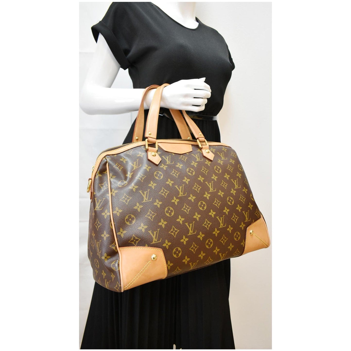Louis Retiro Gm Shoulder Bag Canvas Monogram