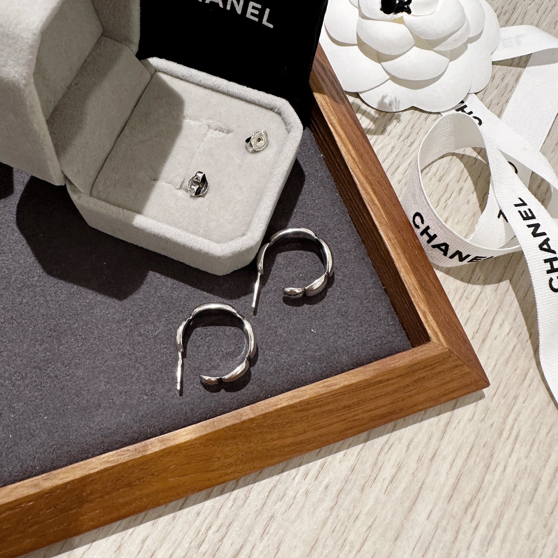 Chanel   earrings