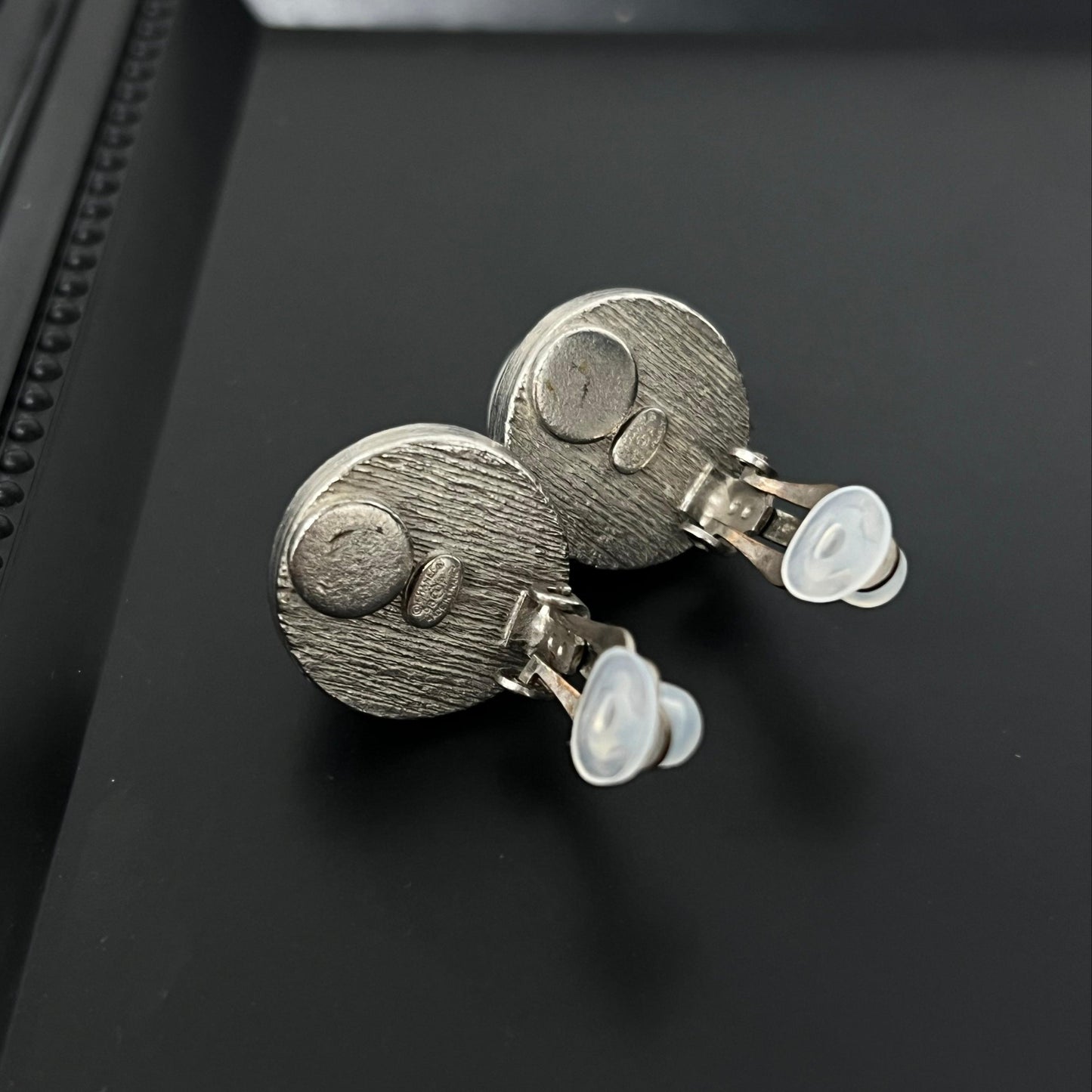 Chanel   ear clip