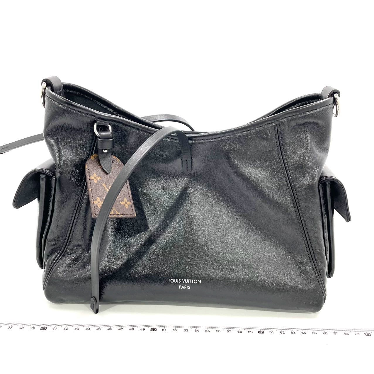 Louis Vuitton CarryAll Cargo Vibe PM So Leather Lambskin Black Shoulder Bag
