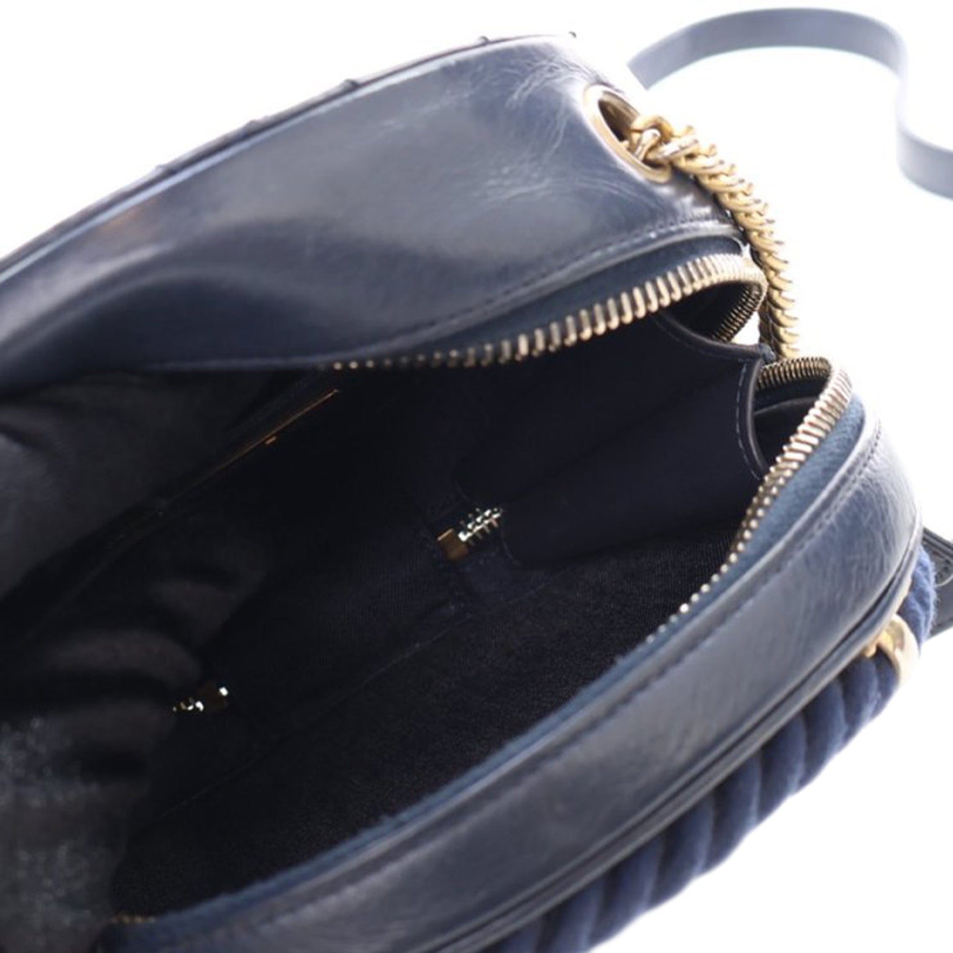 Blue Chanel Calfskin En Vogue Round Crossbody