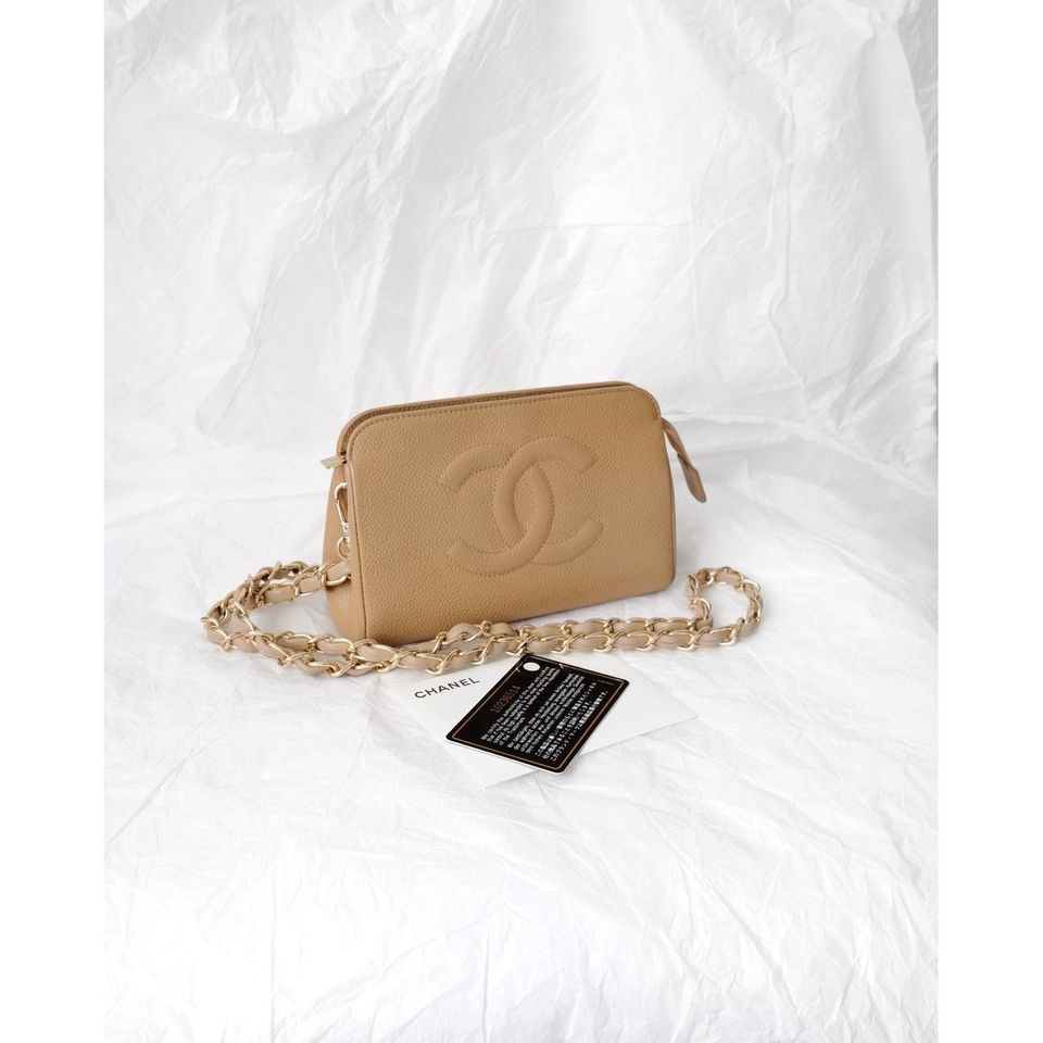 Chanel   mini caviar pouch +chain