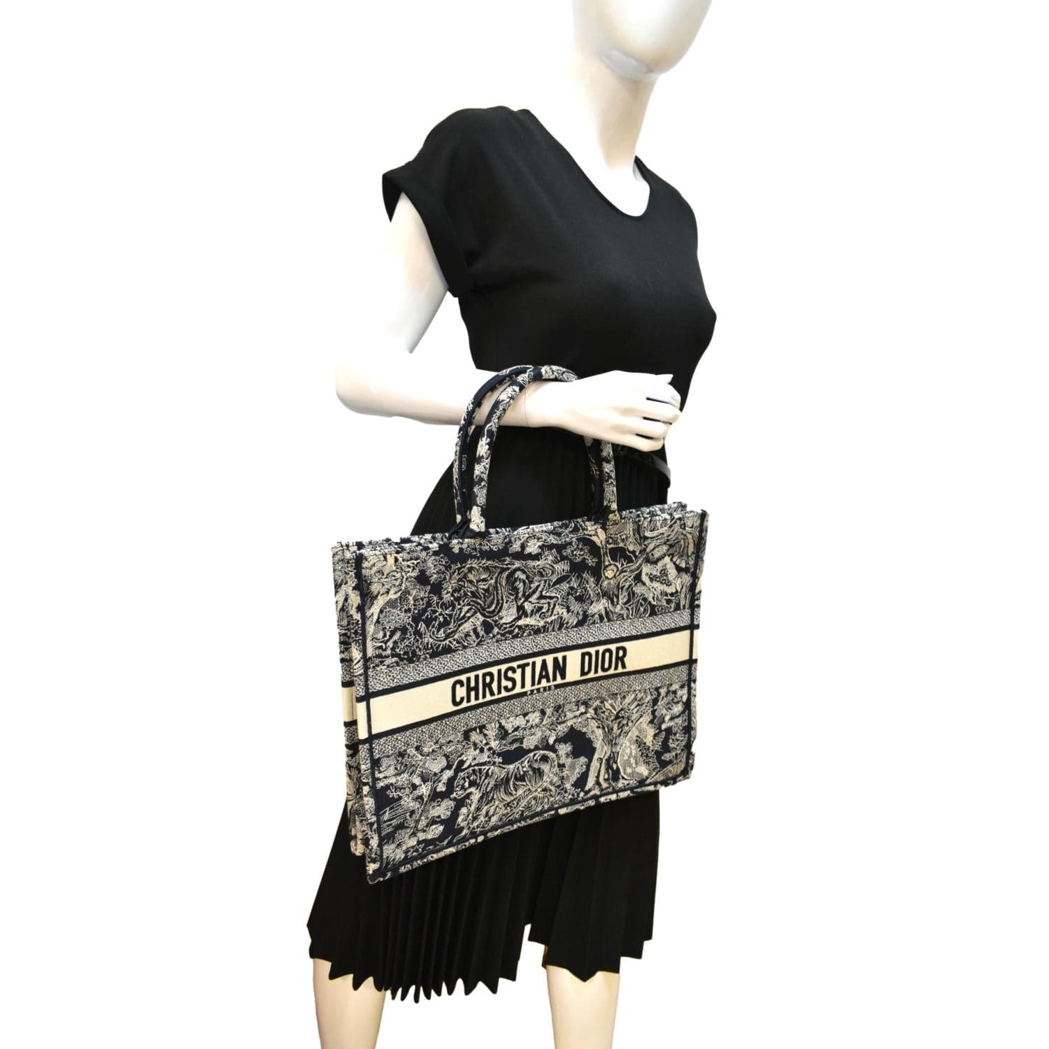 Dior Book Toile De Jouy Reverse Embroidery Tote Bag Blue Medium