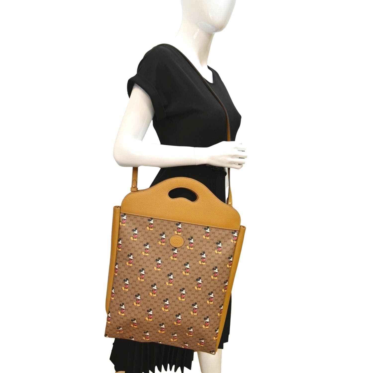 Gucci Disney Mickey Mo Supreme Crossbody Bag Canvas Beige