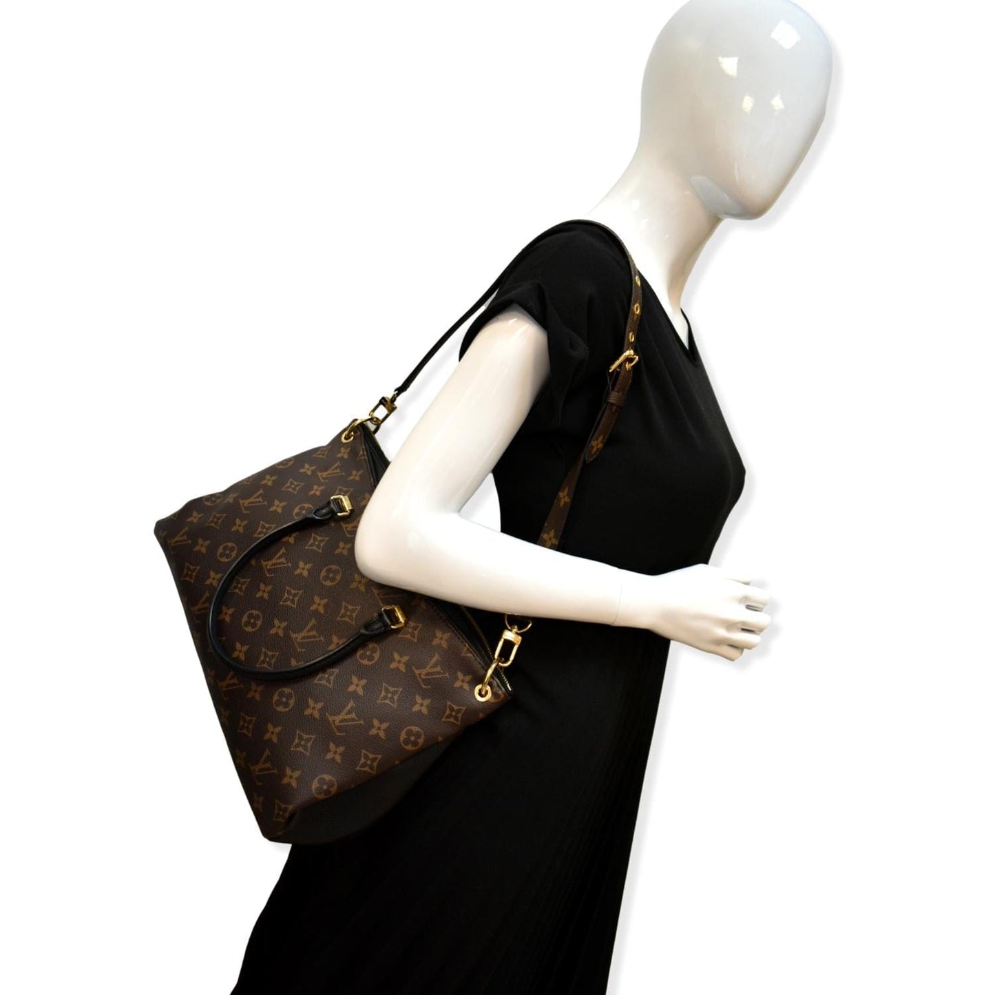 Louis Pallas Shoulder Bag Canvas Monogram