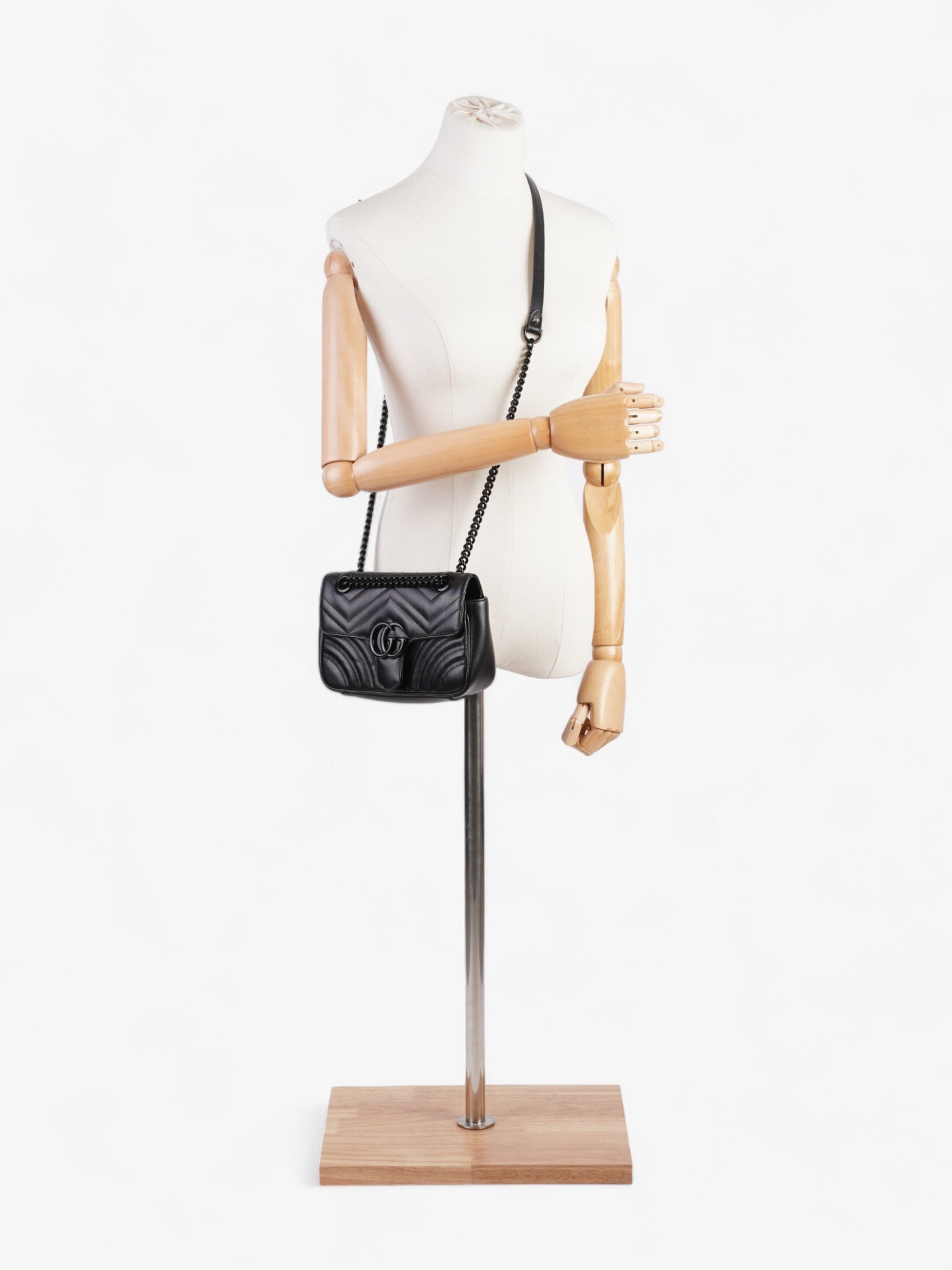 Gucci Marmont Mini Crossbody Bag Leather Matelasse Mini 3