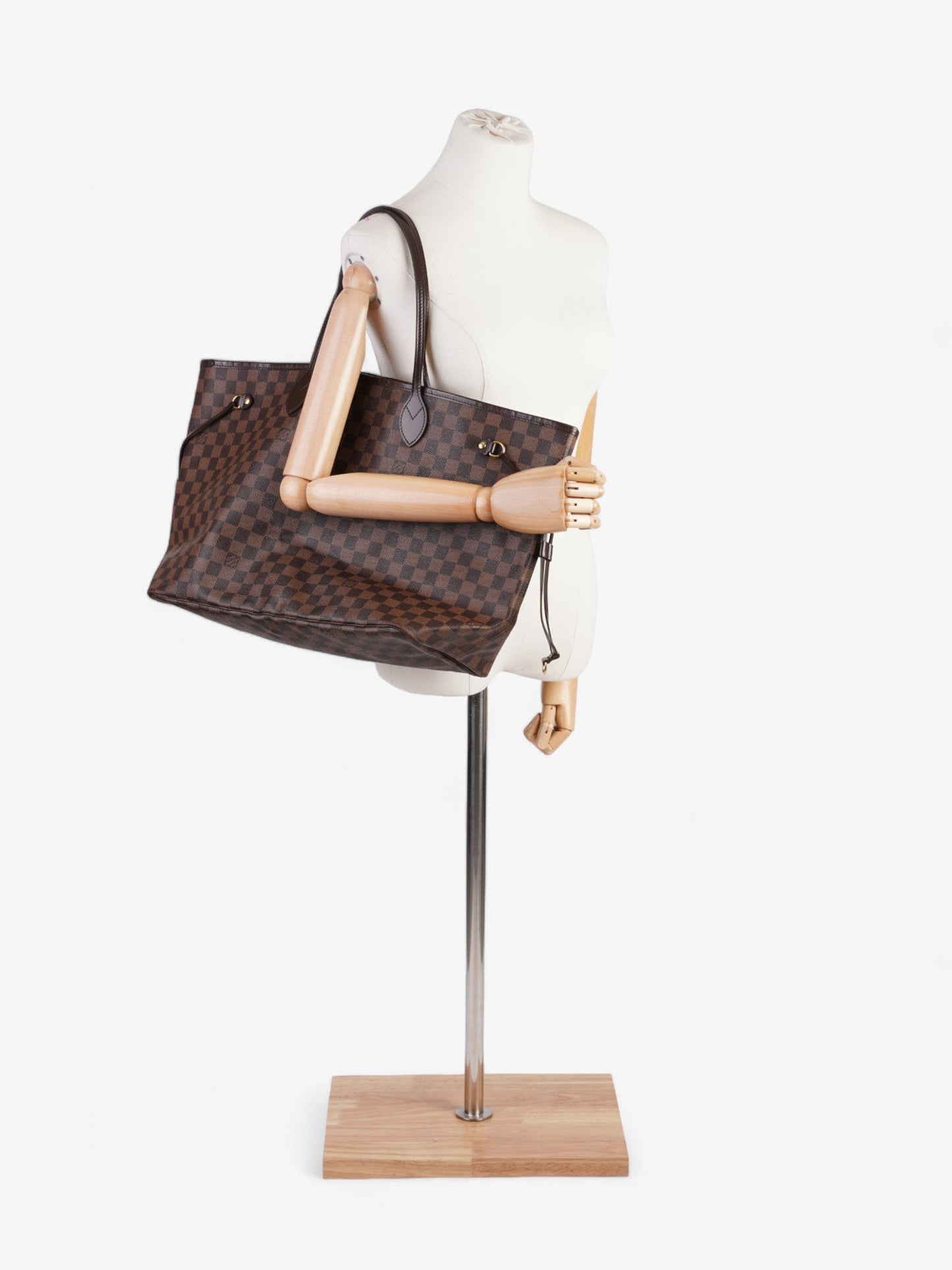 Louis Vuitton Neverfull GM Ebene Coated Damier Canvas Coated Canvas Apparel
