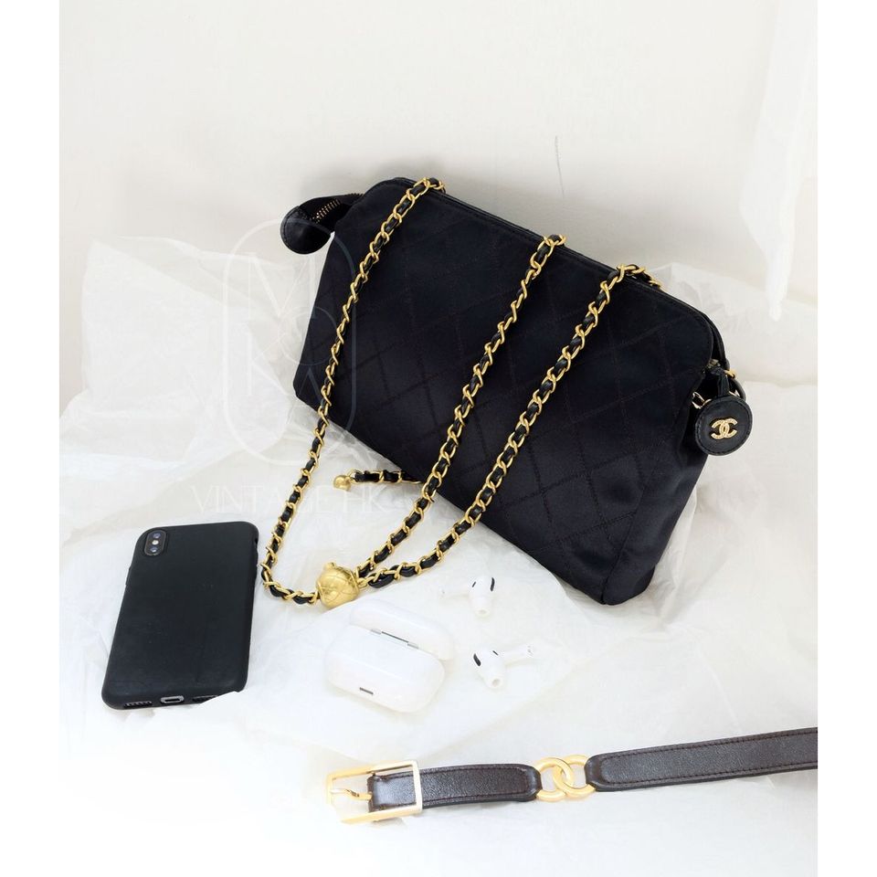 Chanel   silk clutch+chain