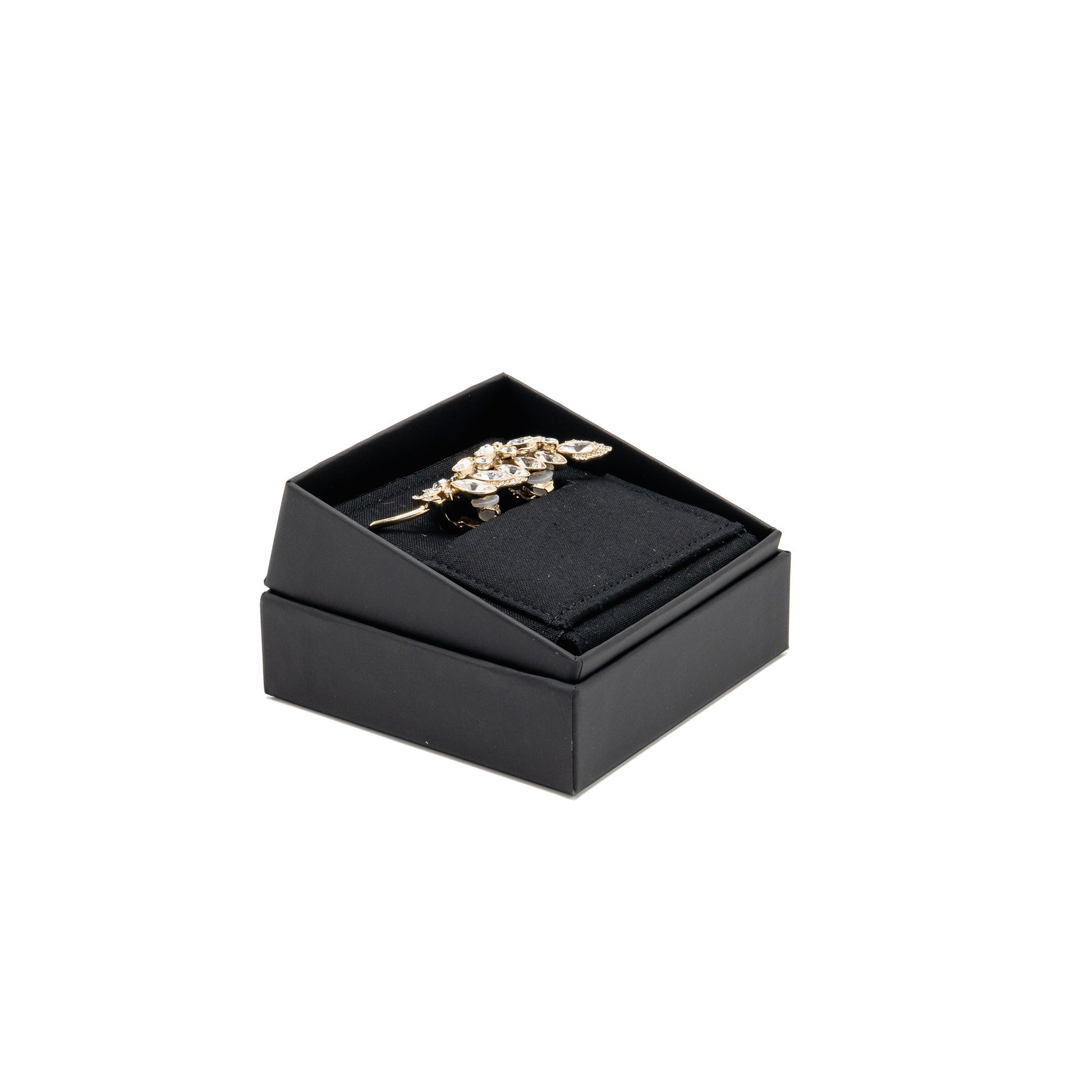 Chanel CC logo Crystal Leaf Single Ear Gold Handbag