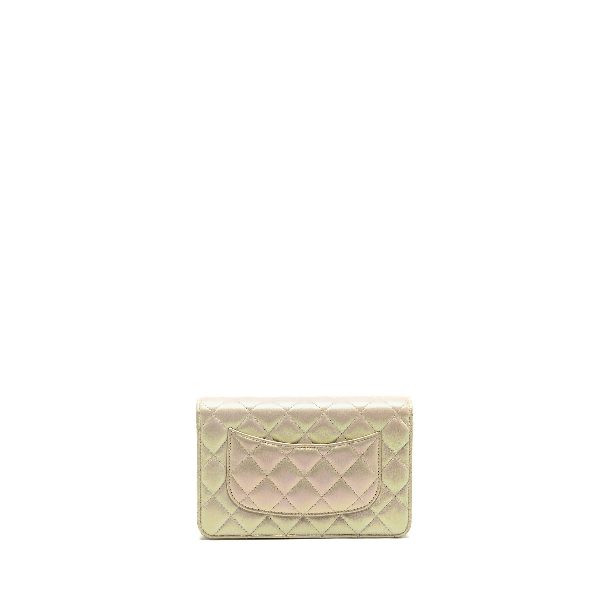 Chanel on Lambskin Iridescent LGHW Ivory Wallet Case