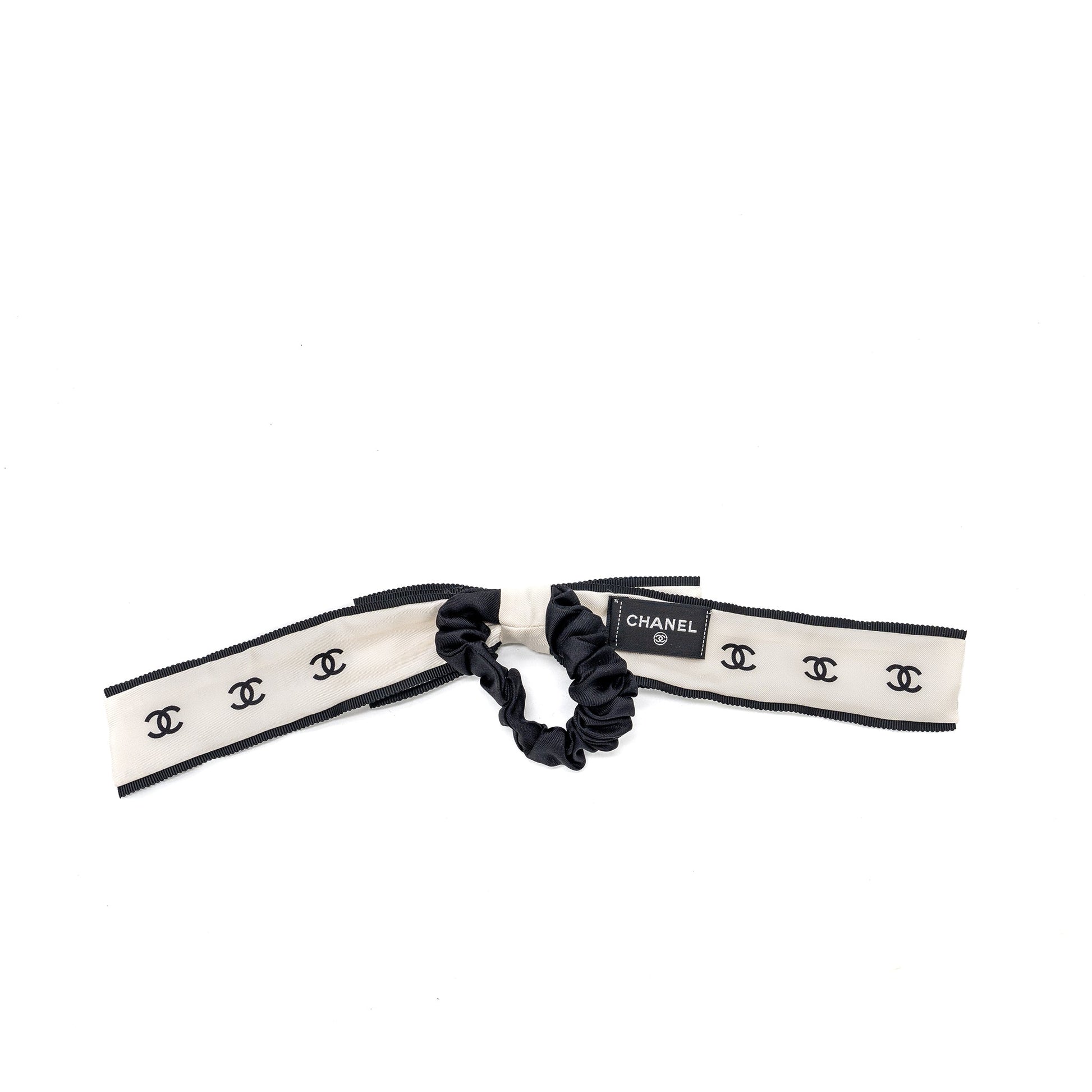 Chanel hair tie silk twill lack ecru Handbag