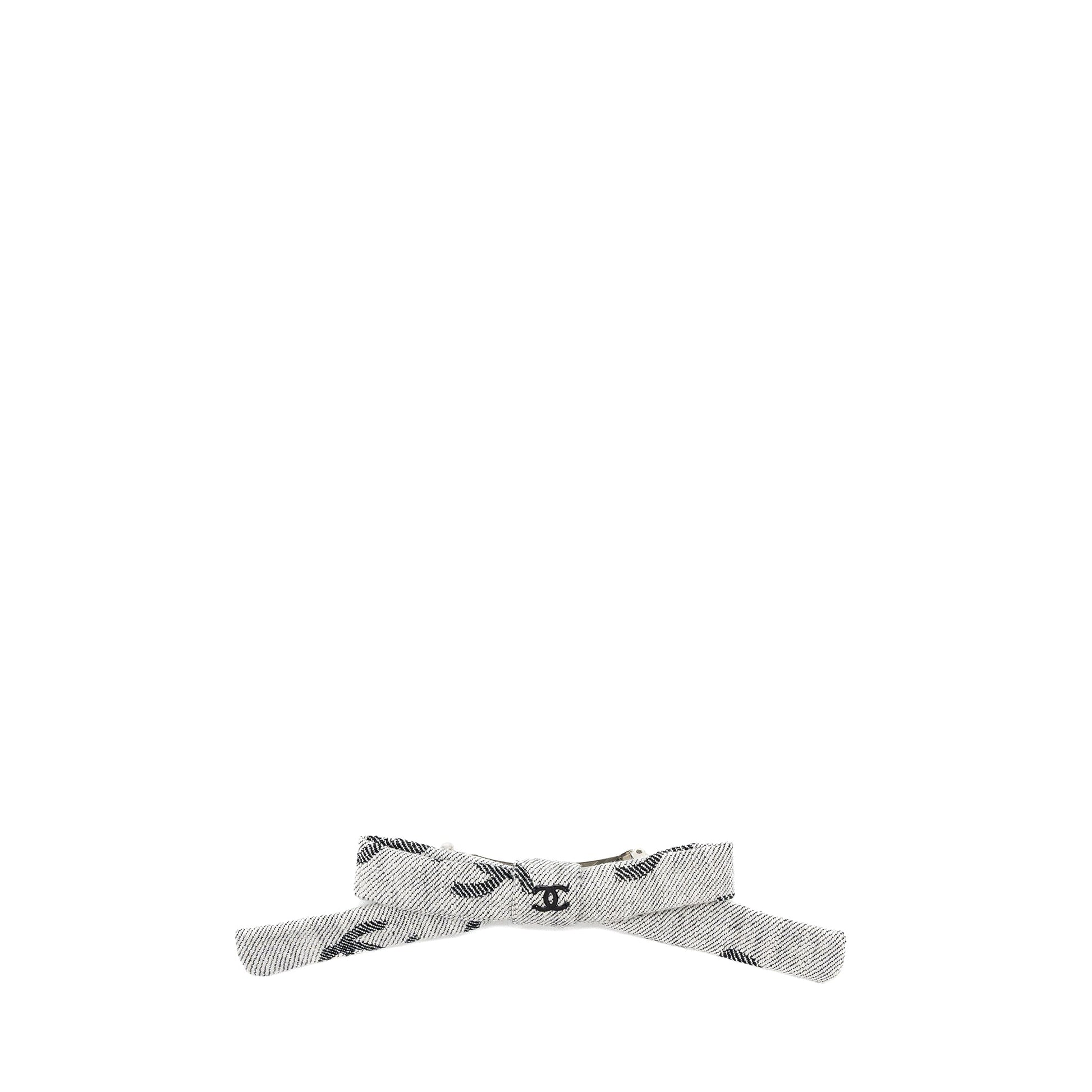 Chanel bow tie hair clip Black Grey Handbag