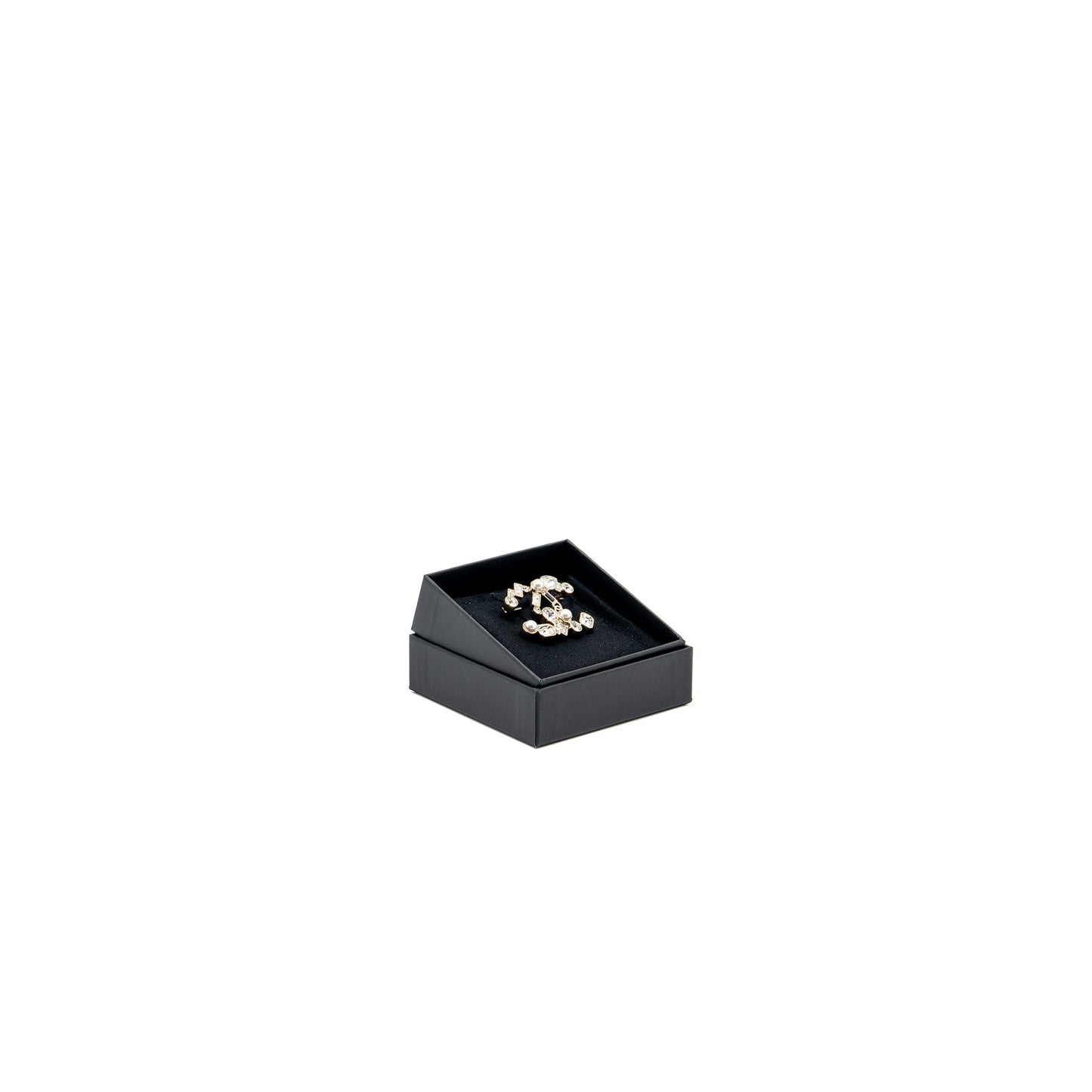 Chanel CC logo brooch Crystal pearl LGHW Handbag