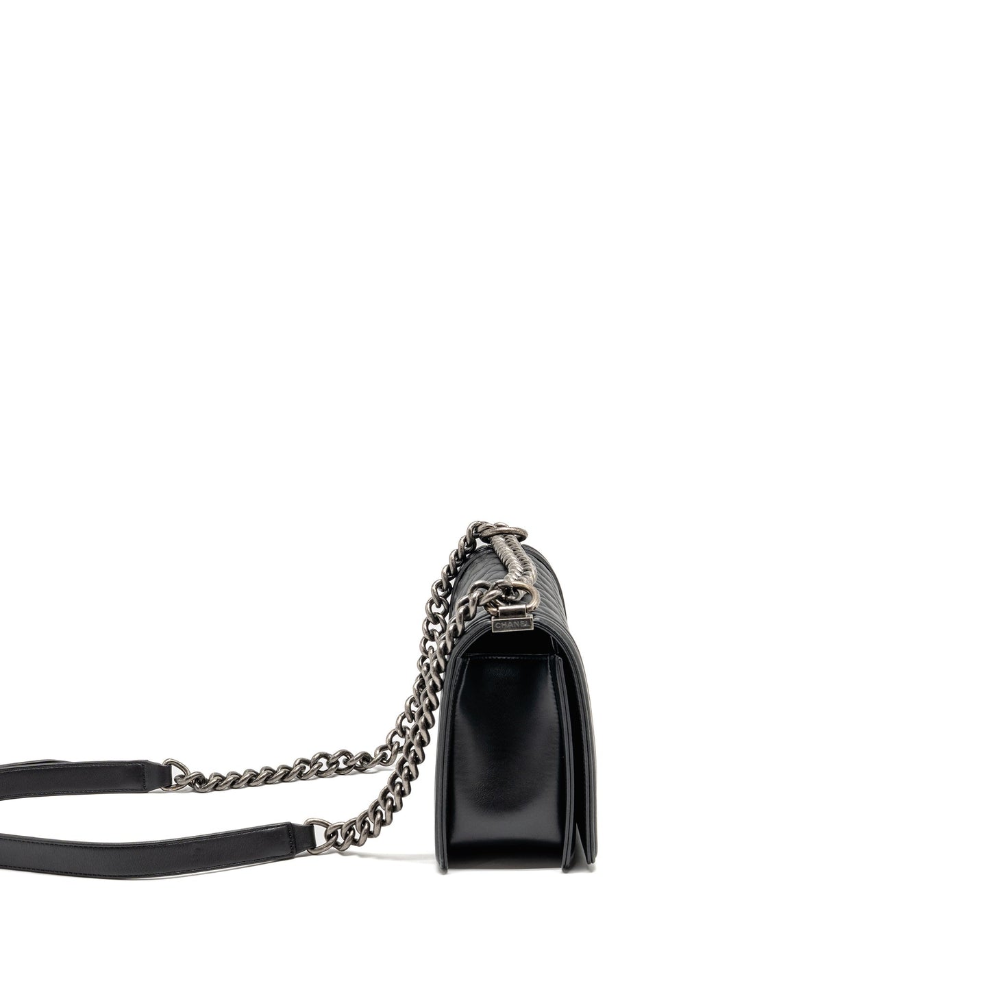 Chanel Boy calfskin ruthenium SHW Black Handbag
